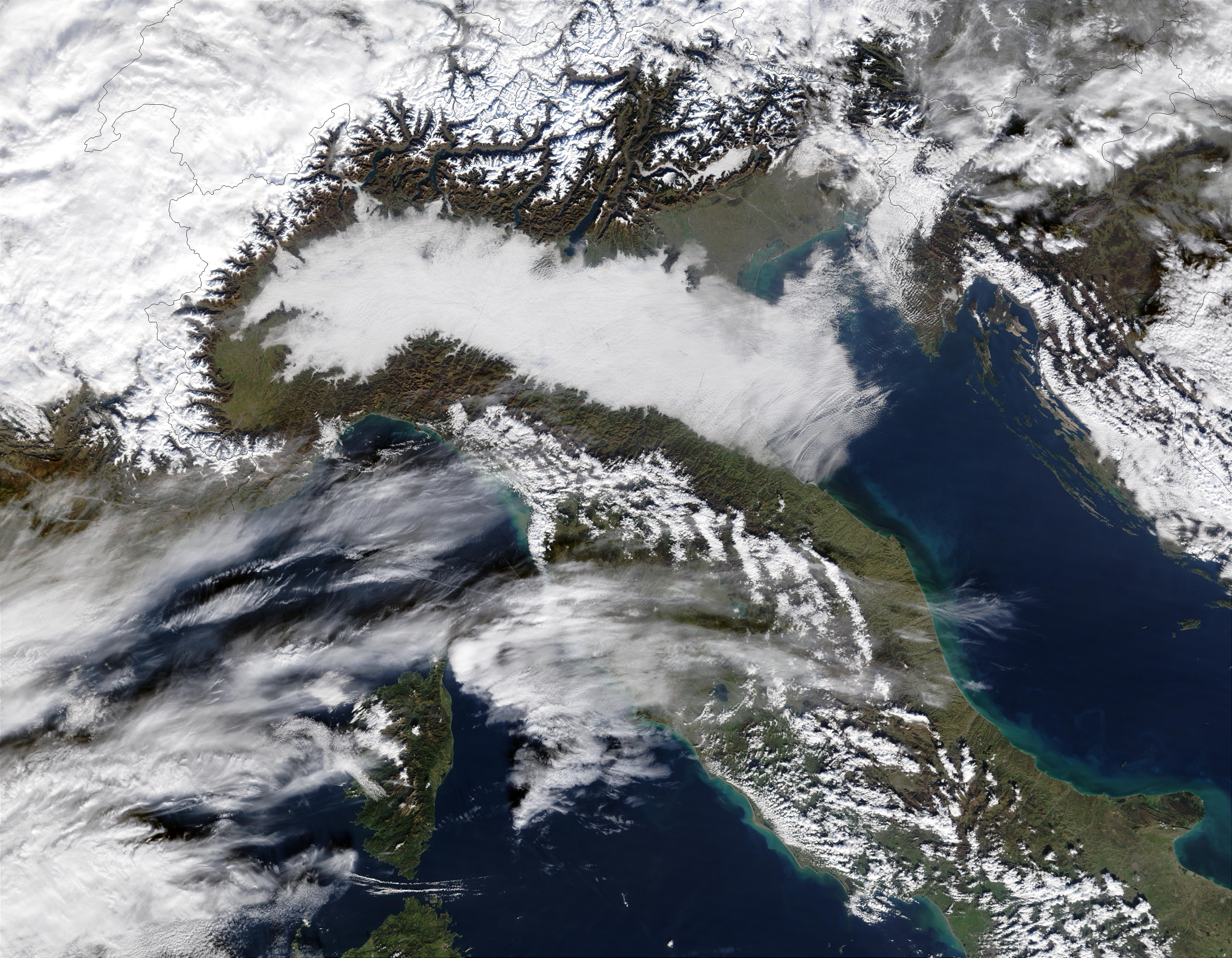Smog in northern Italy - related image preview