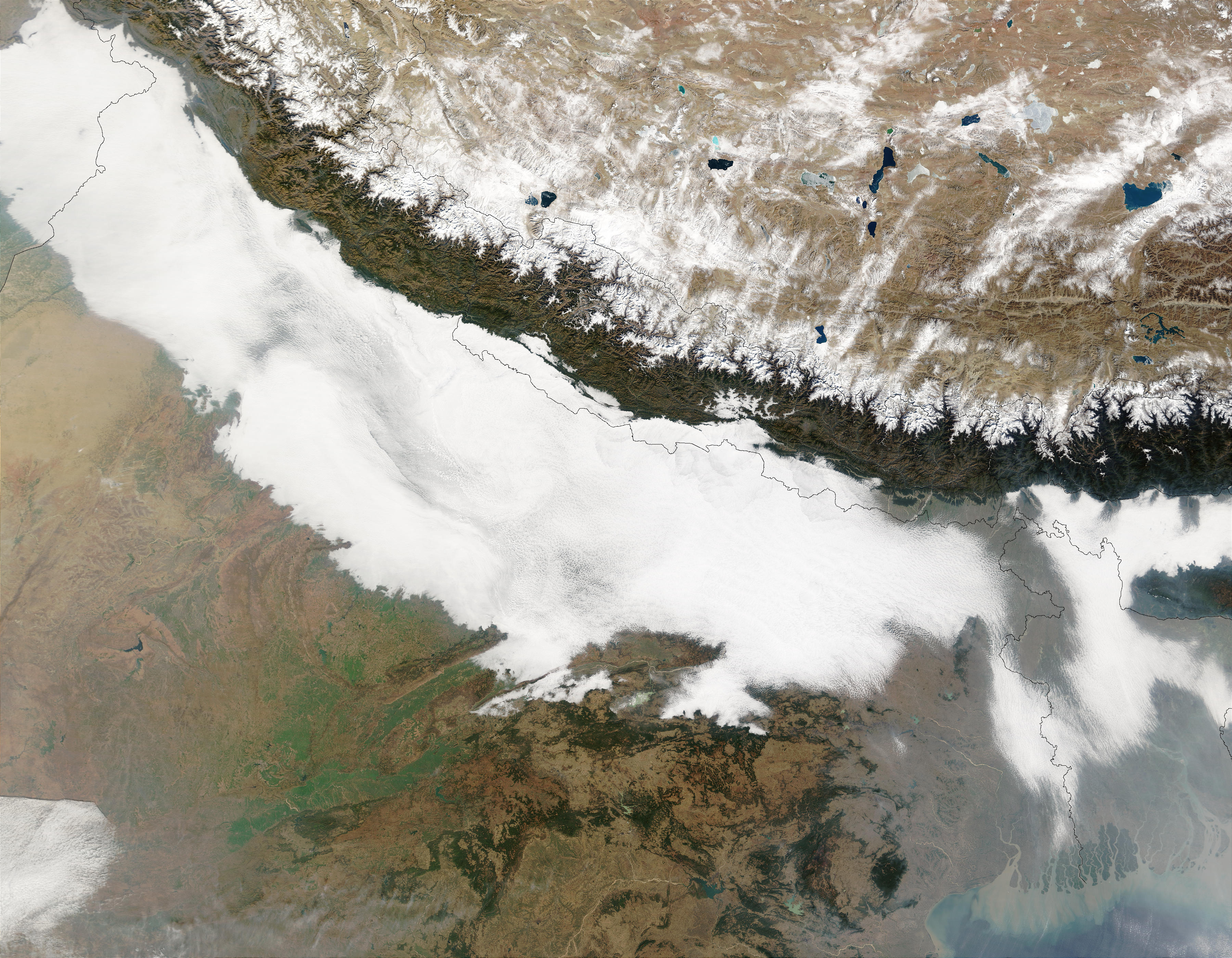 Haze and smog in Northern India and Bangladesh - related image preview