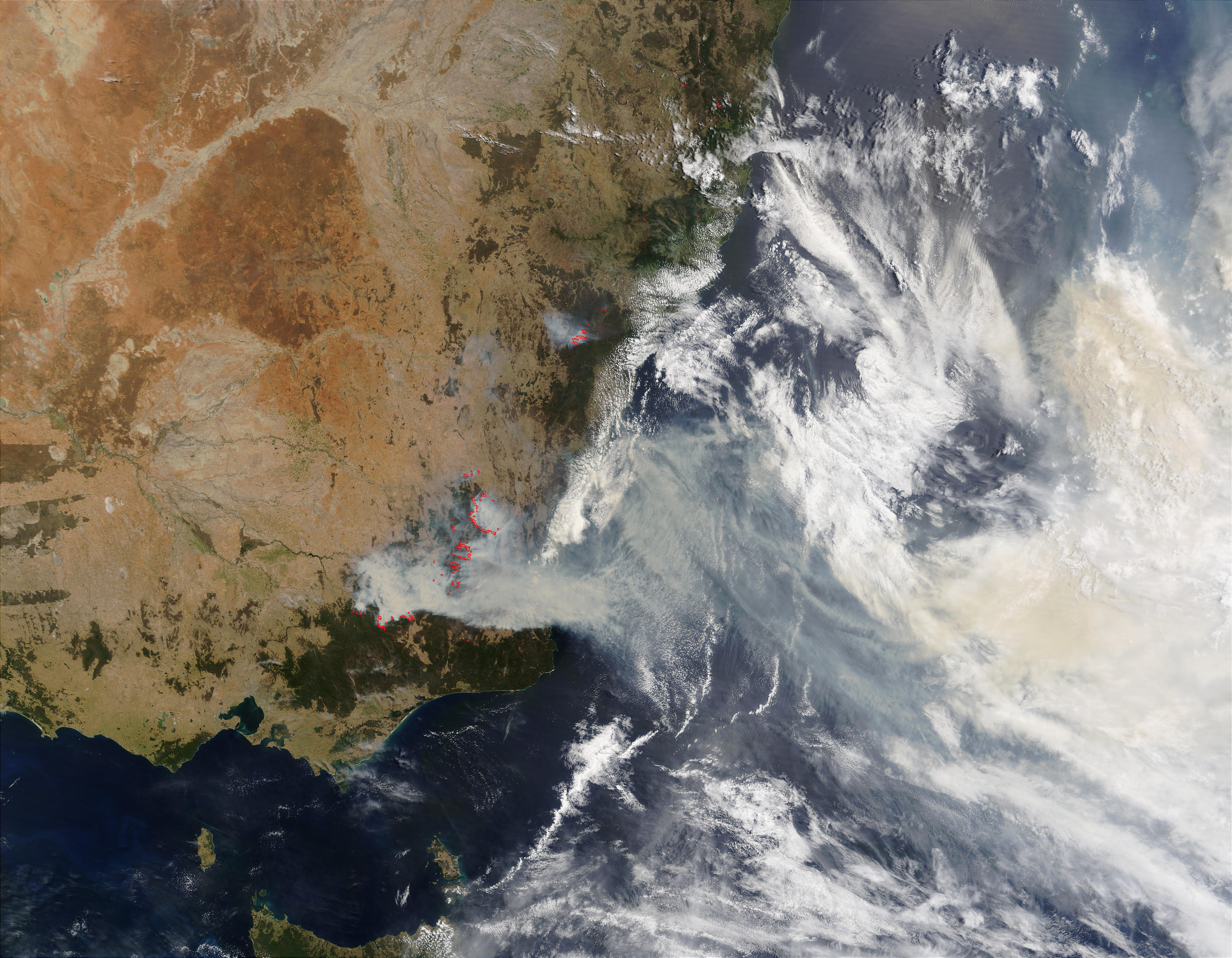Fires and smoke in Southeast Australia - related image preview