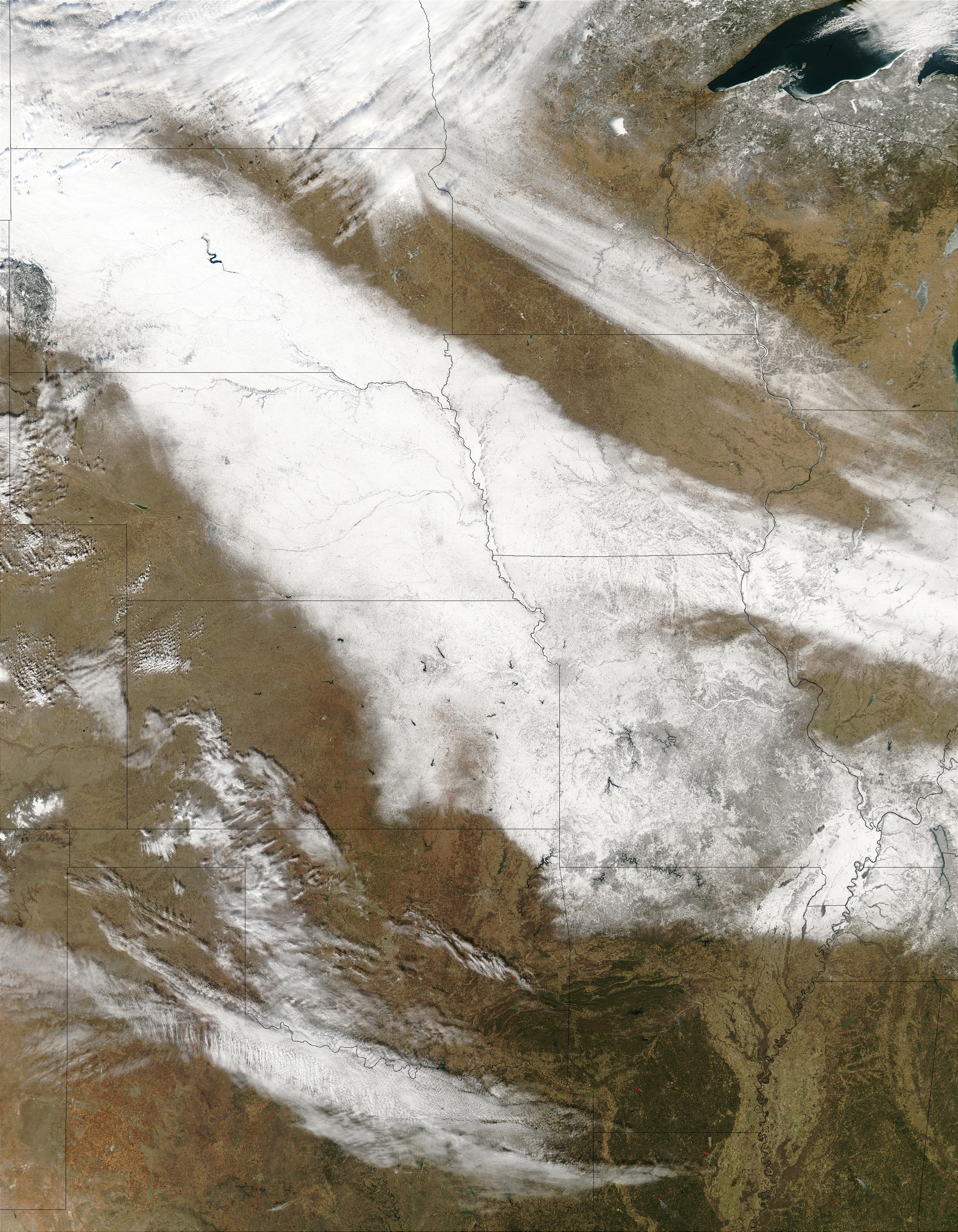 Snow trails across Central United States - related image preview