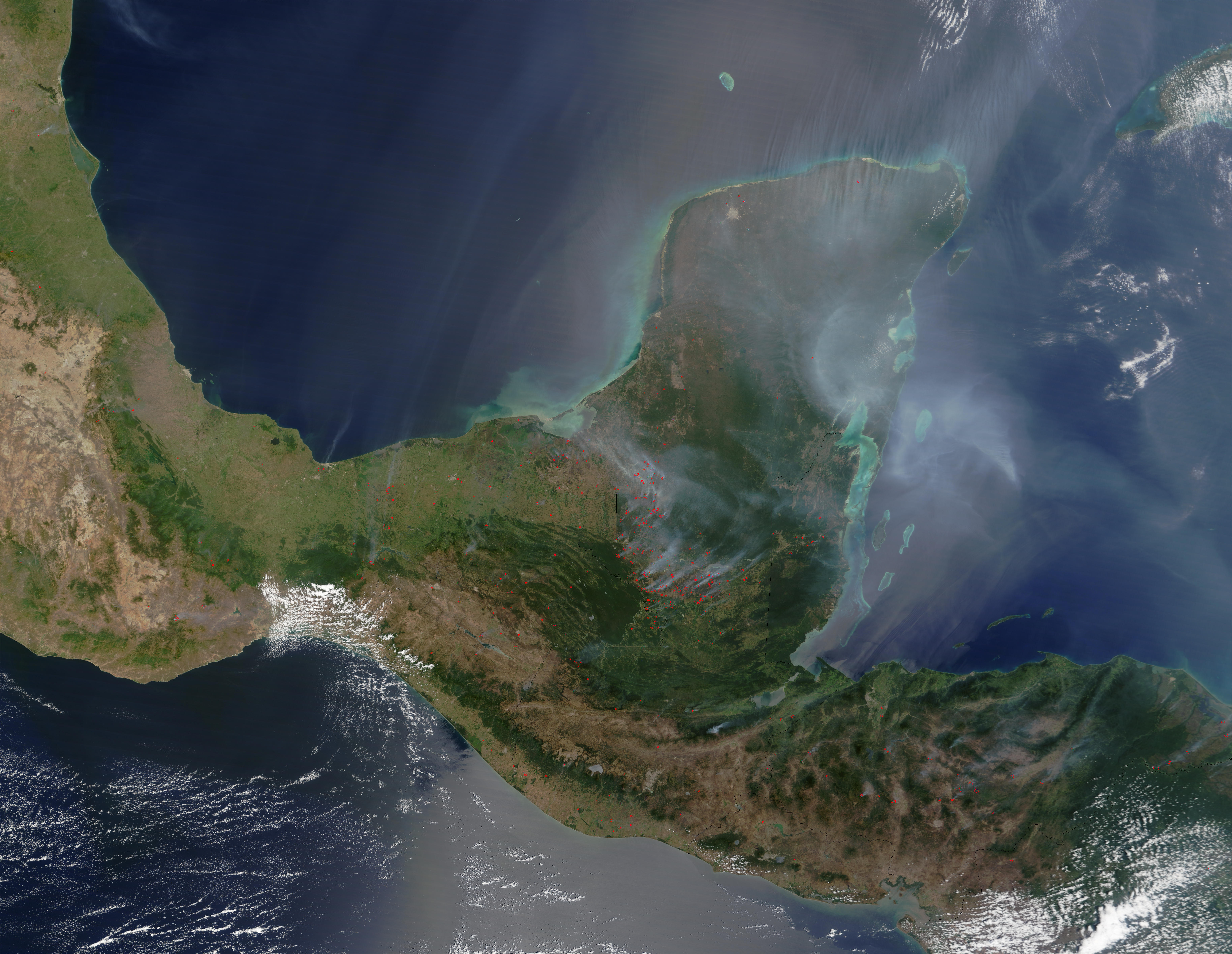 Fires and smoke in Yucatan Peninsula - related image preview