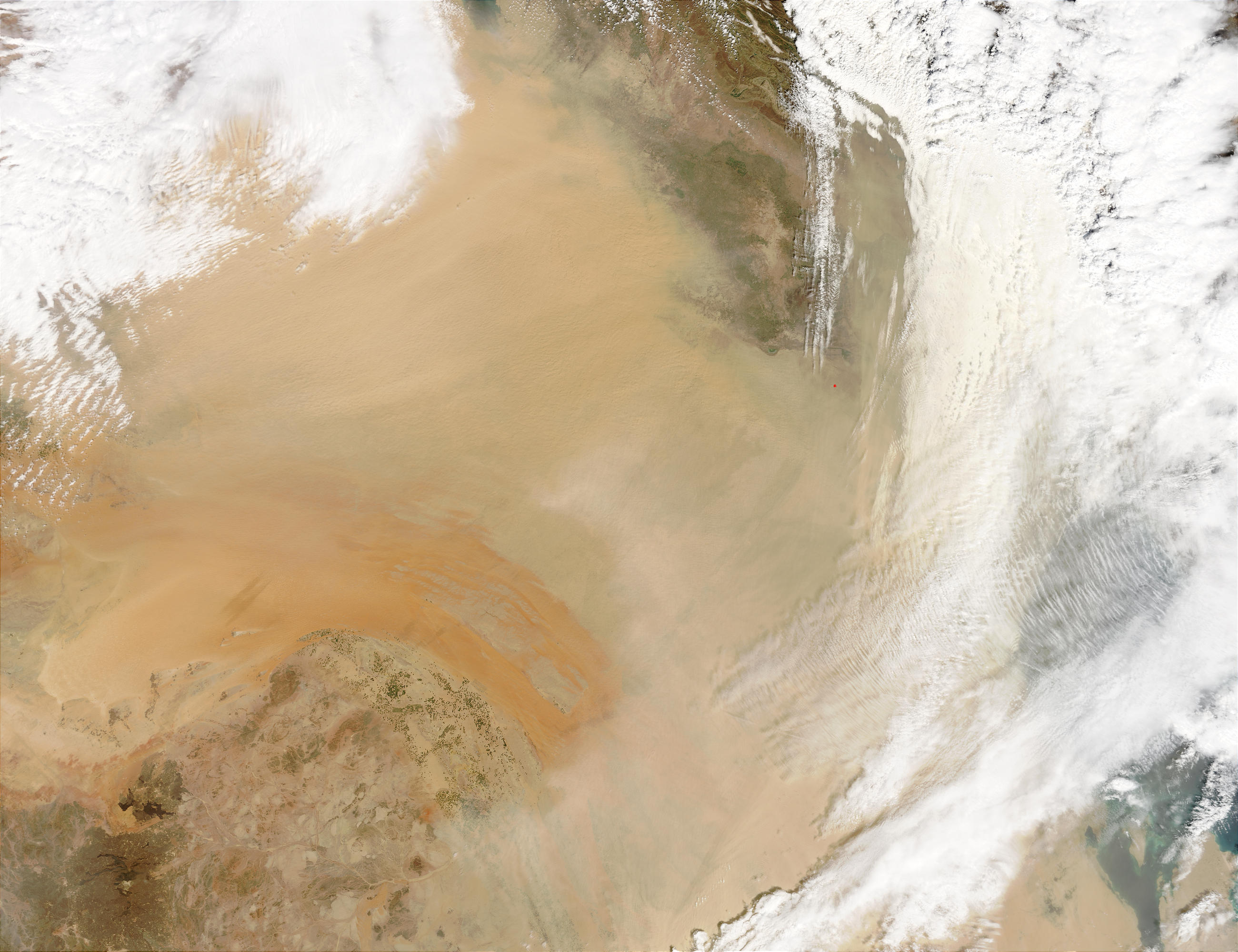 Dust storm across Iraq and Saudi Arabia - related image preview