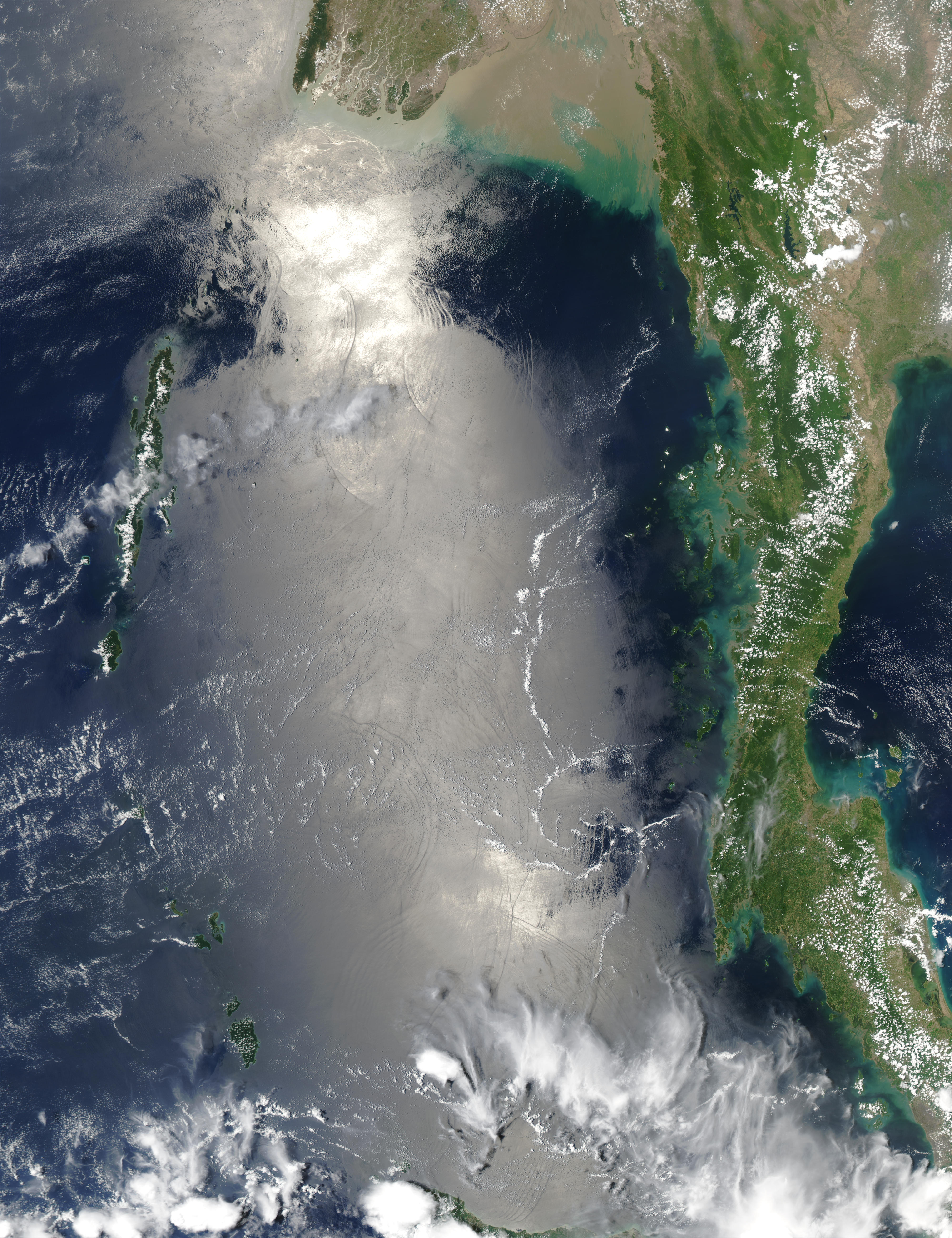 Internal waves in the Andaman Sea - related image preview