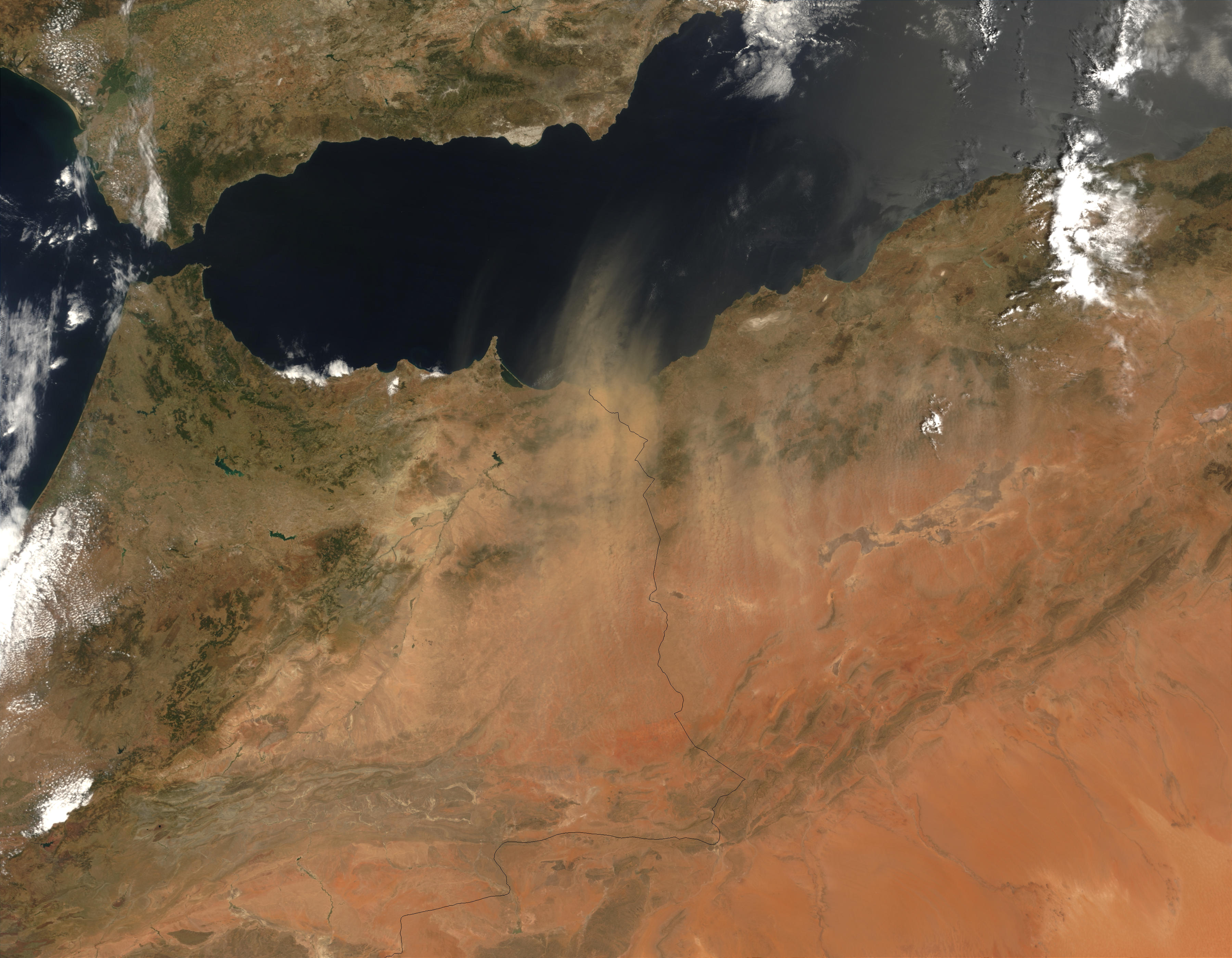 Dust storm over Morocco and Algeria - related image preview