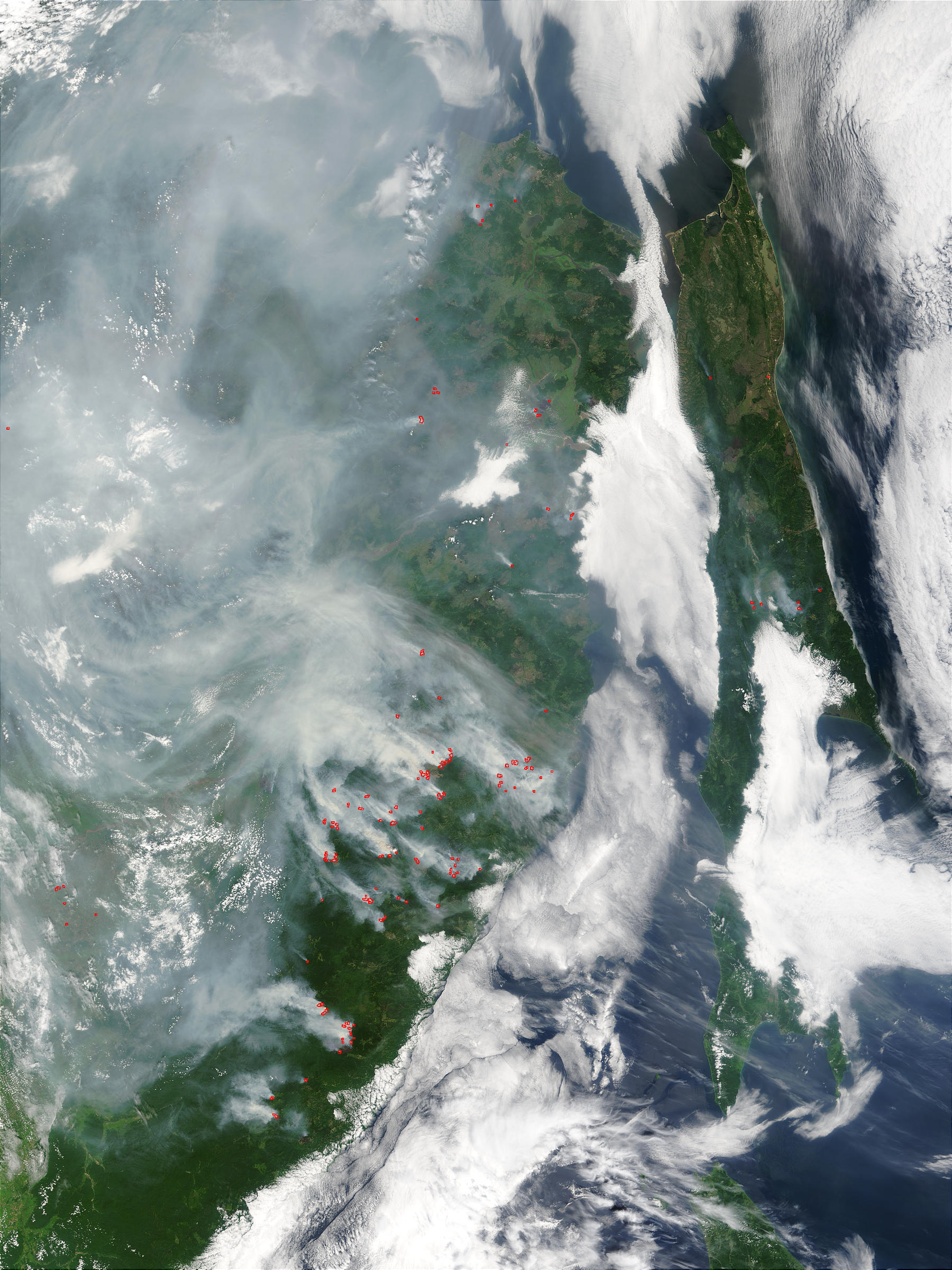 Fires and smoke across in Eastern Russia - related image preview