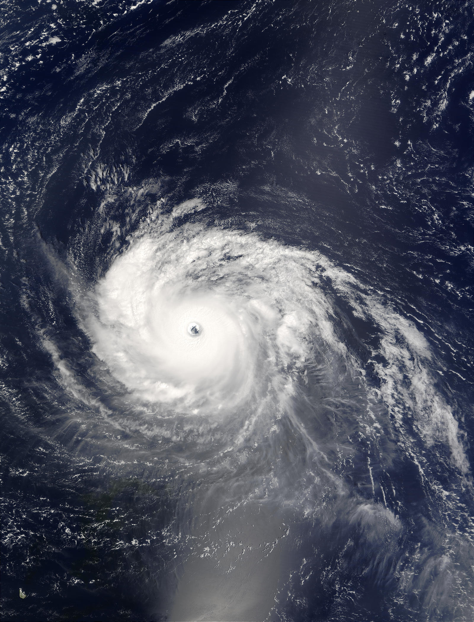 Hurricane Isabel (13L), North Atlantic Ocean - related image preview