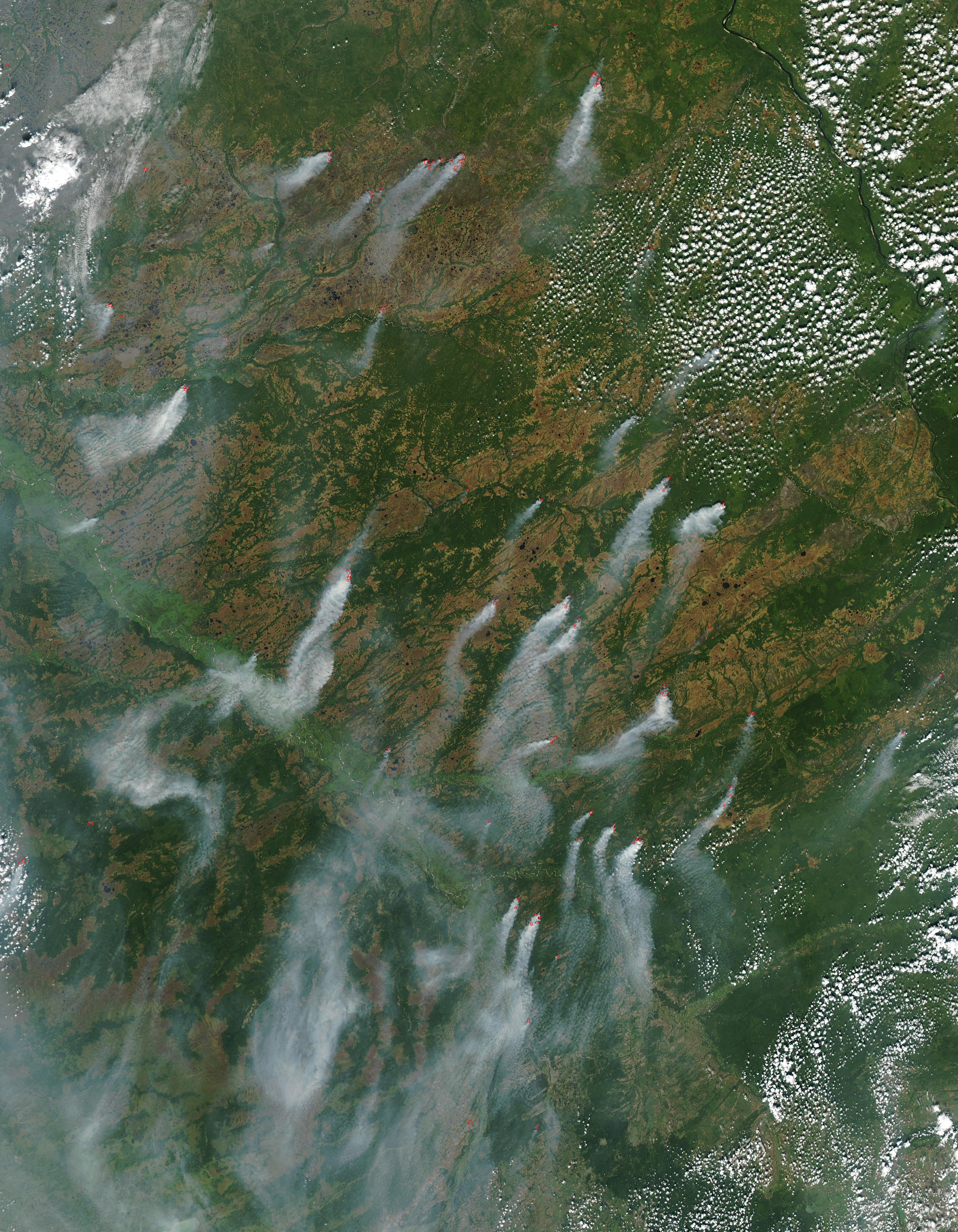 Fires and smoke in Central Russia - related image preview