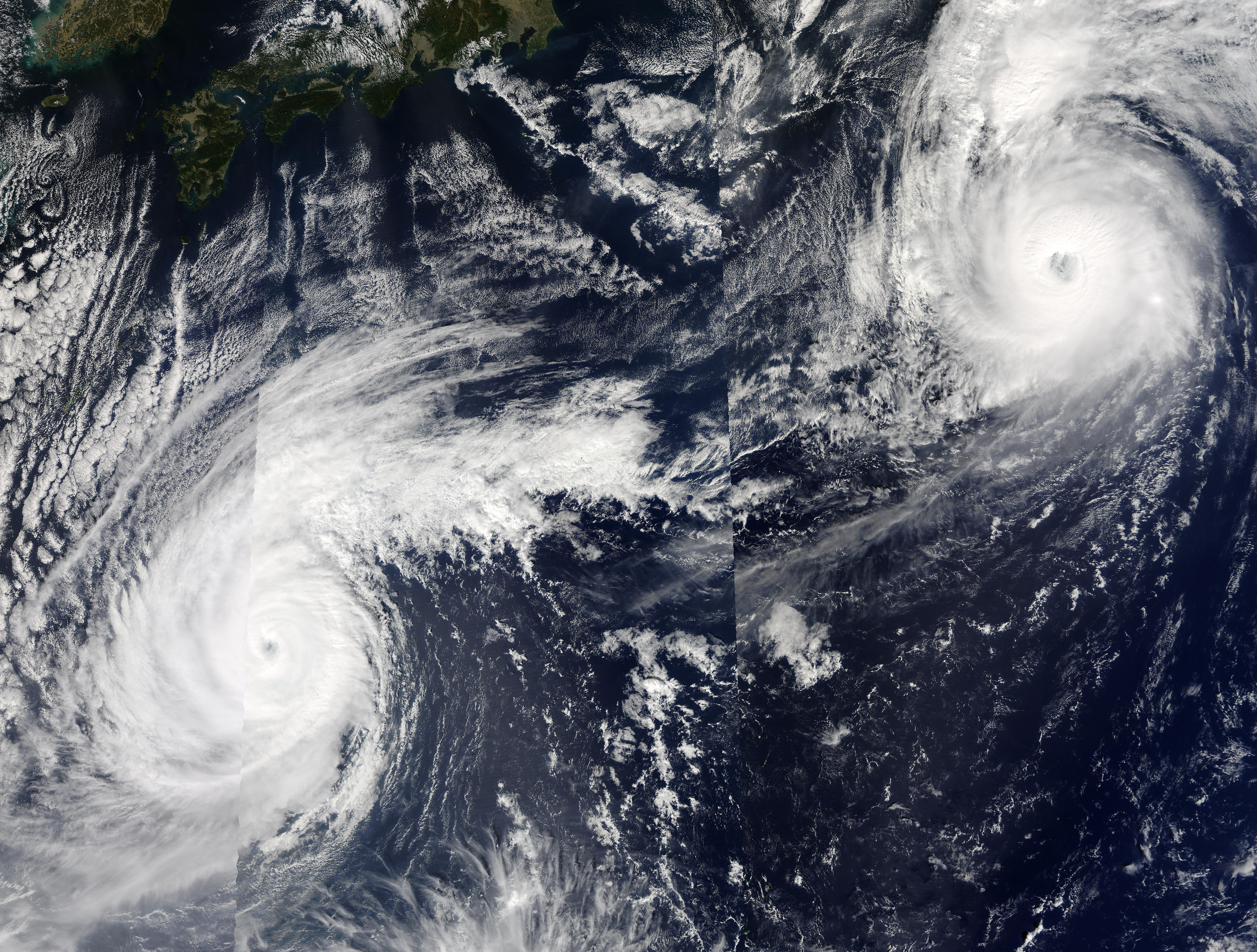 Typhoons Ketsana (20W) and Parma (21W) off Japan - related image preview