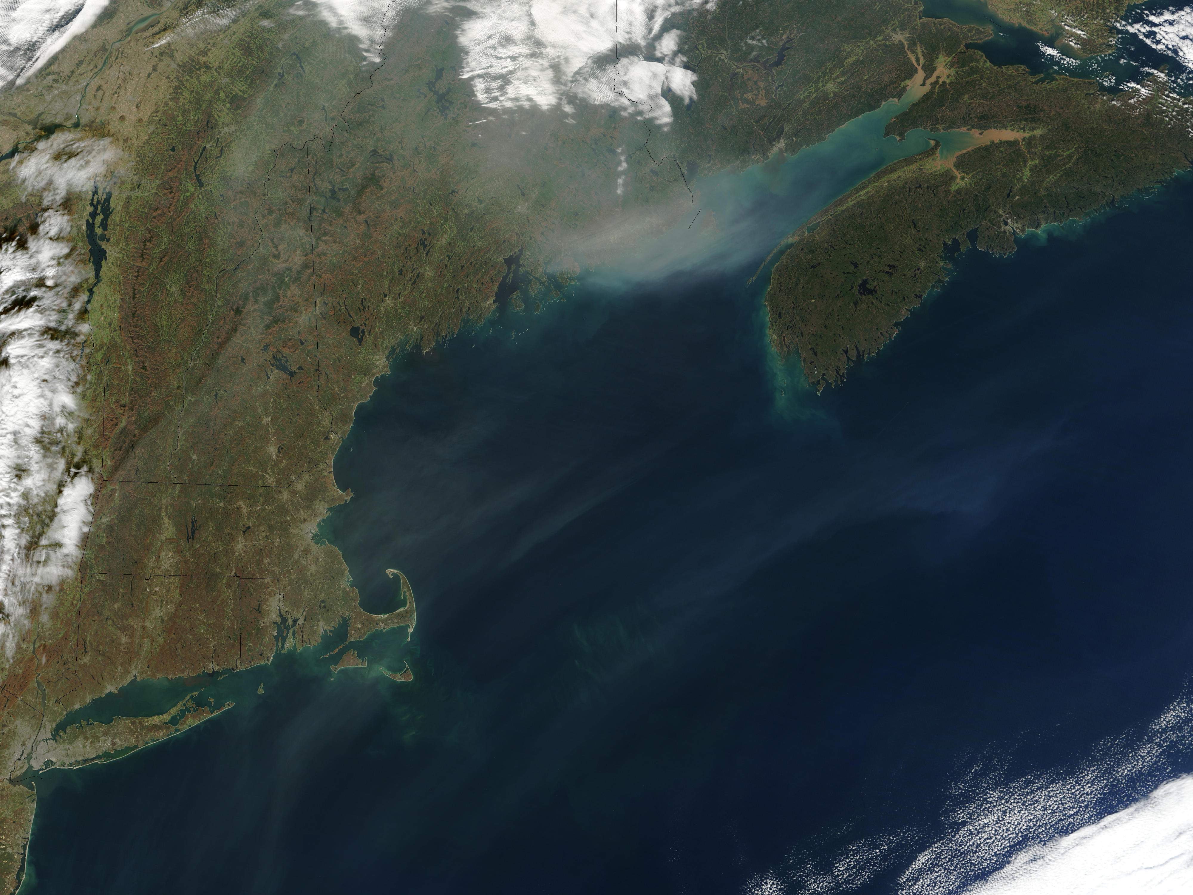 Smoke from Californian fires over Northeast United States - related image preview