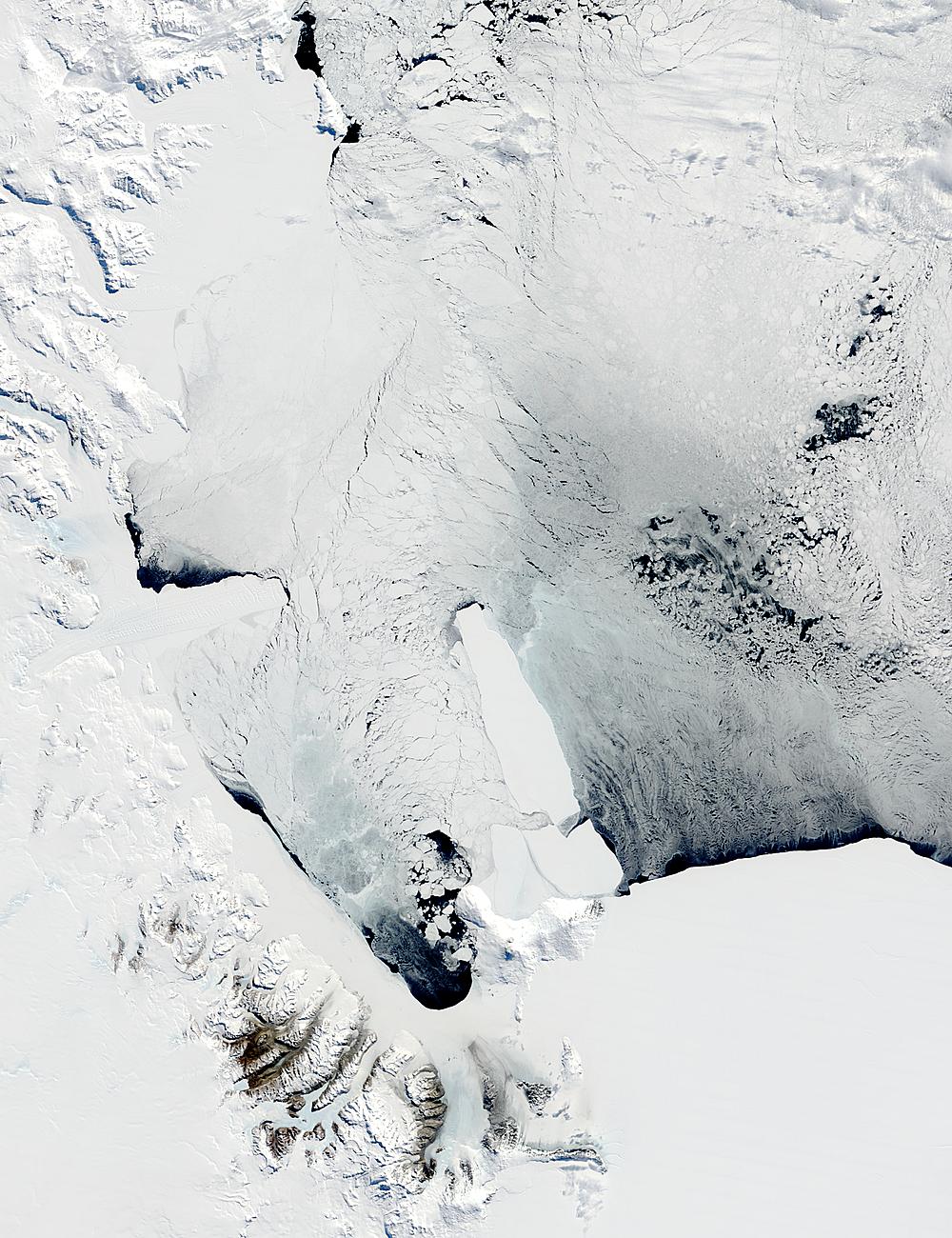 B-15A, B-15J, and C-16 icebergs in the Ross Sea, Antarctica - related image preview
