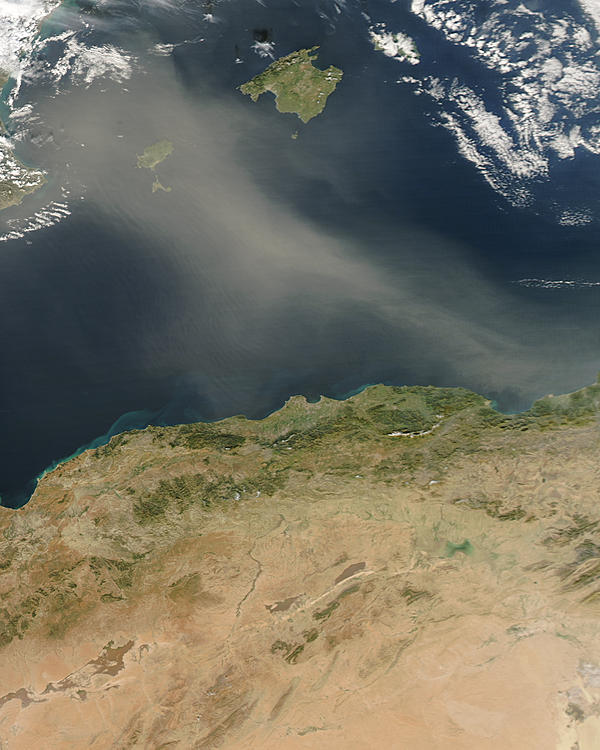 Dust storm off Algeria - related image preview