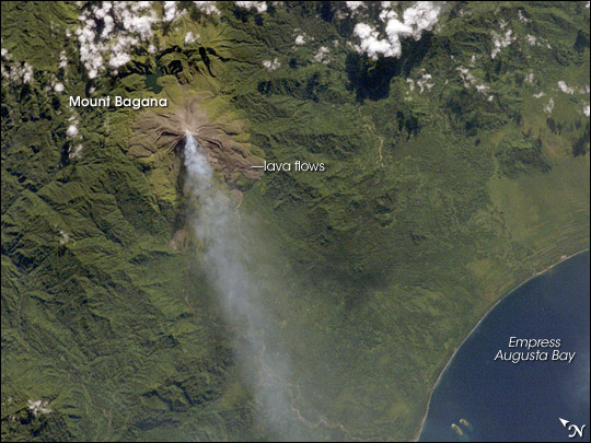 Plume at Mount Bagana, Bouganville Island - related image preview
