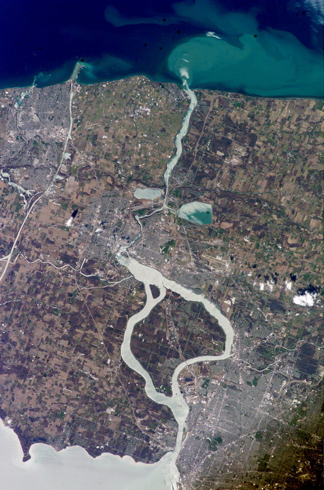 Springtime Comes to the Niagara River - related image preview