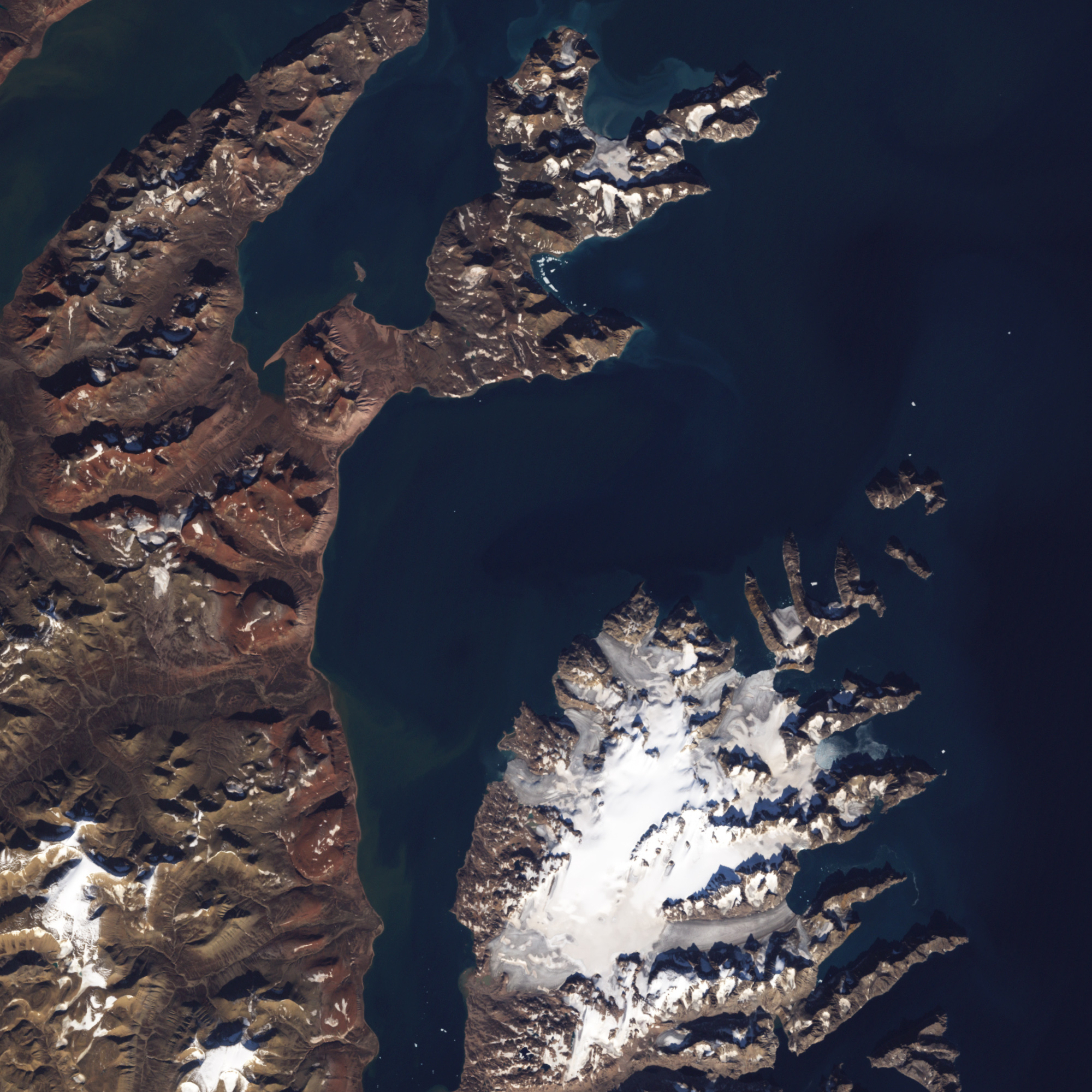 Melting Ice Reveals New Island off Greenland - related image preview