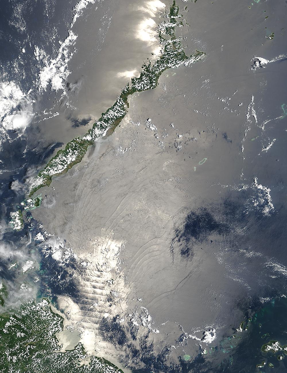 Internal waves in the Sulu Sea, between Malaysia and the Philippines - related image preview