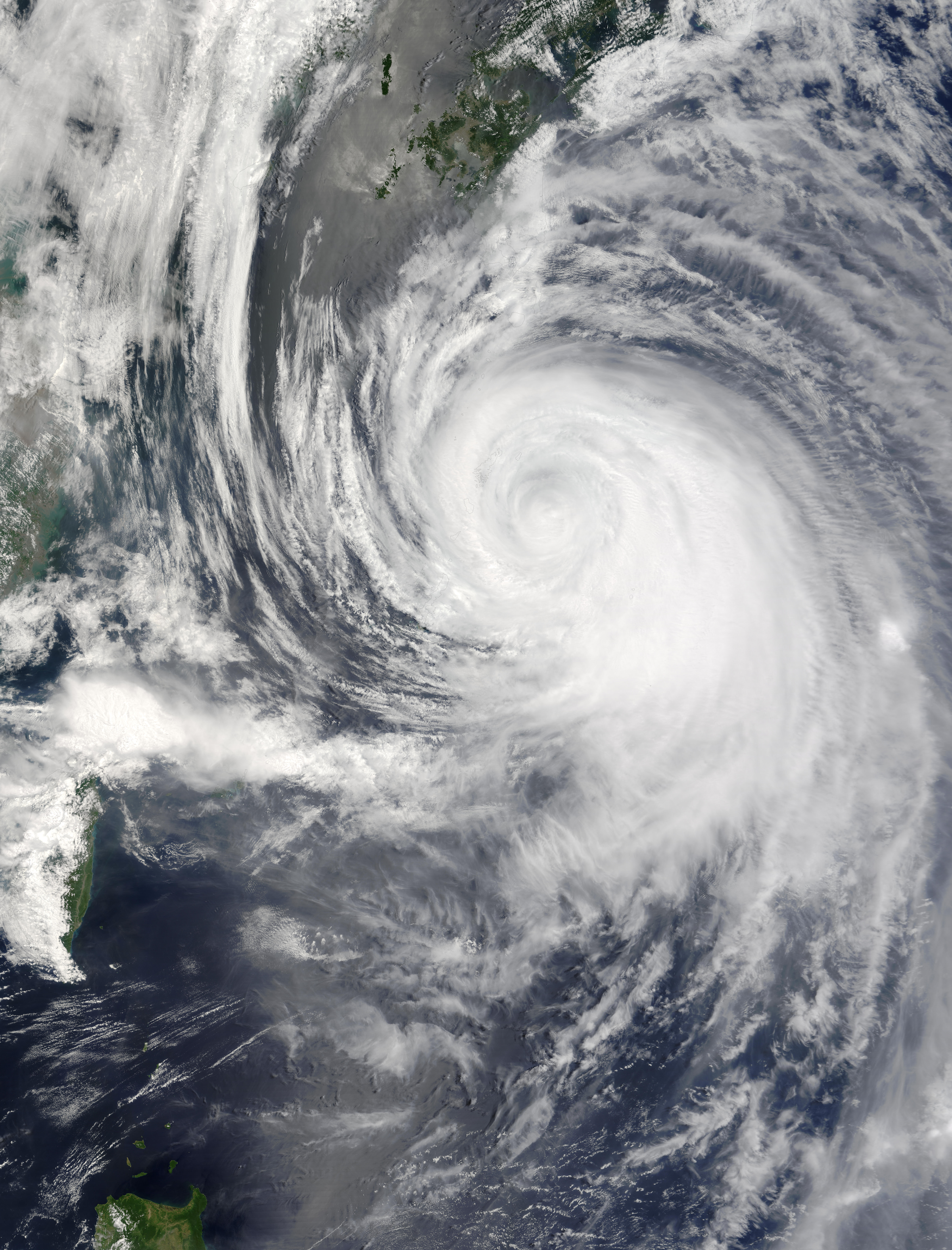 Typhoon Dianmu (09W) approaching Japan - related image preview