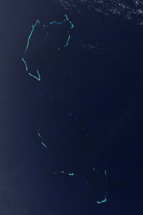 Iles Chesterfield in the Coral Sea - related image preview