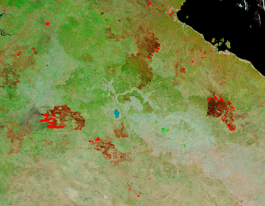 Fires and burn scars in Northern Australia (false color) - related image preview