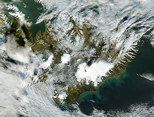 Ash from Grimsvotn Volcano across Vatnajokull Ice Cap - related image preview