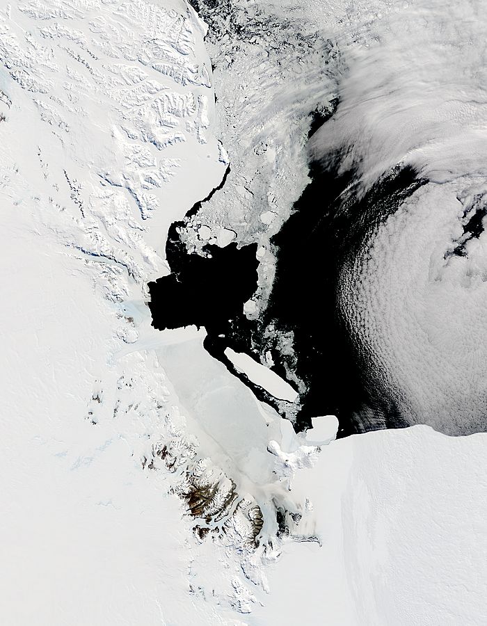 B-15A, B-15J, B-15K, and C-16 icebergs in the Ross Sea, Antarctica - related image preview
