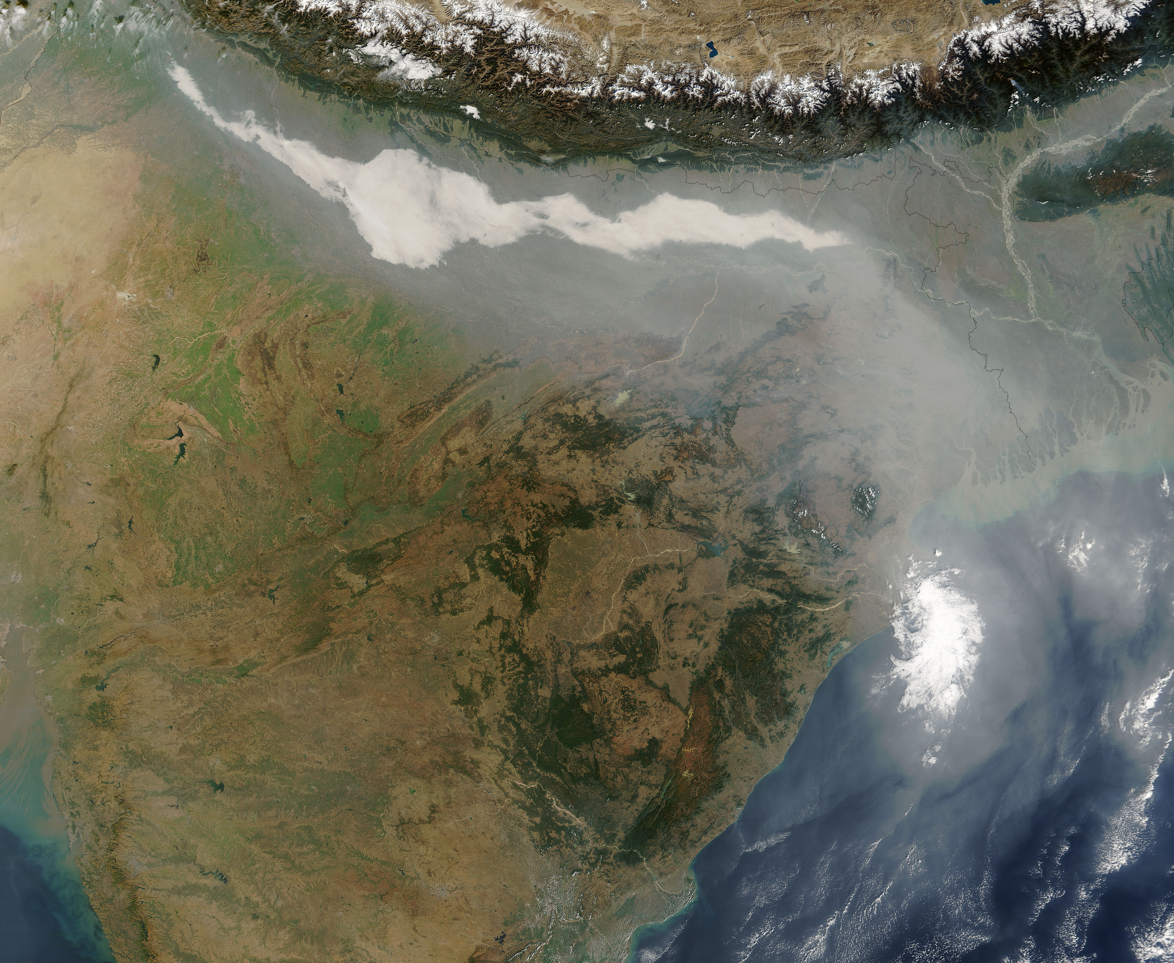 Haze and smog across Northern India - related image preview