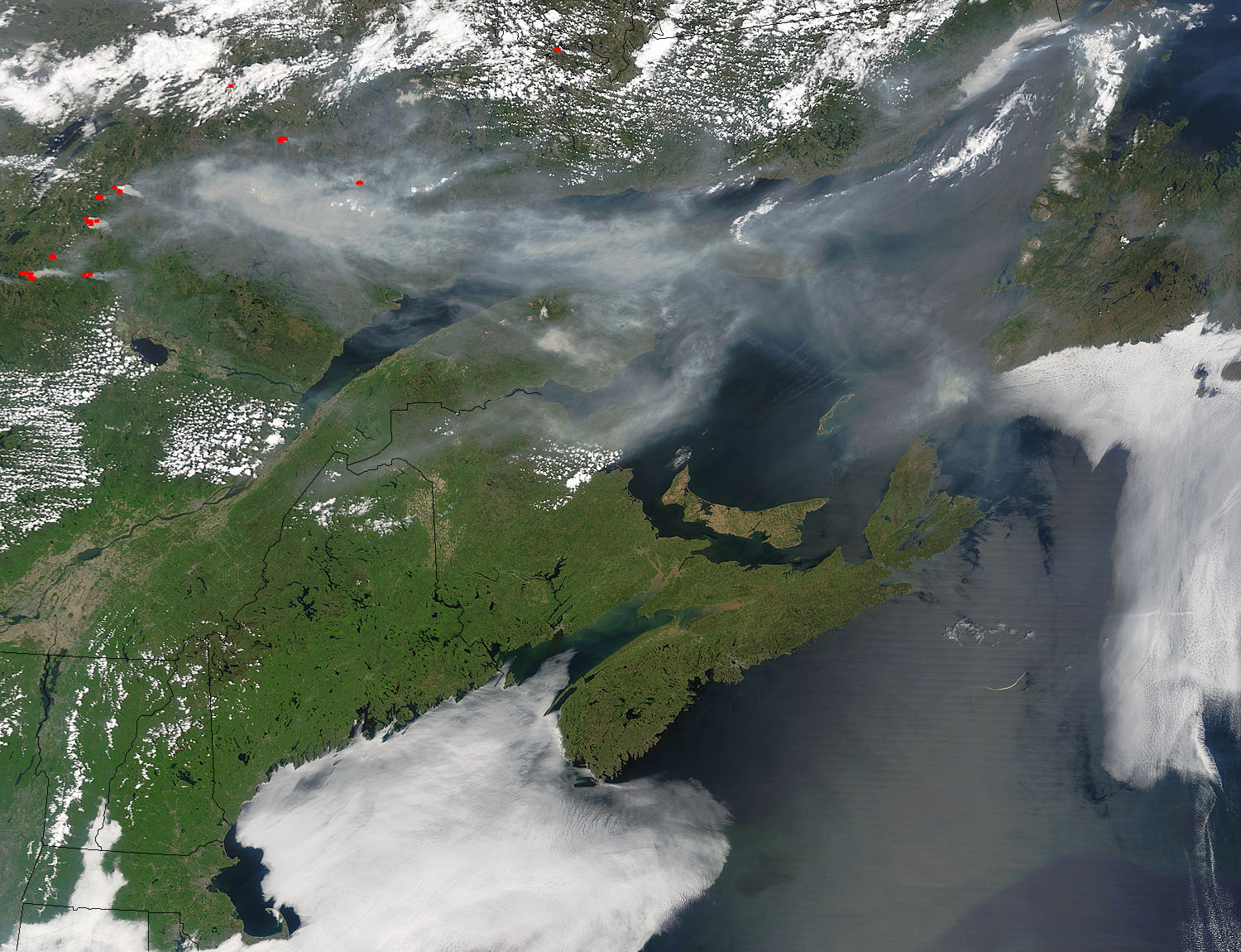 Smoke across eastern Canada - related image preview
