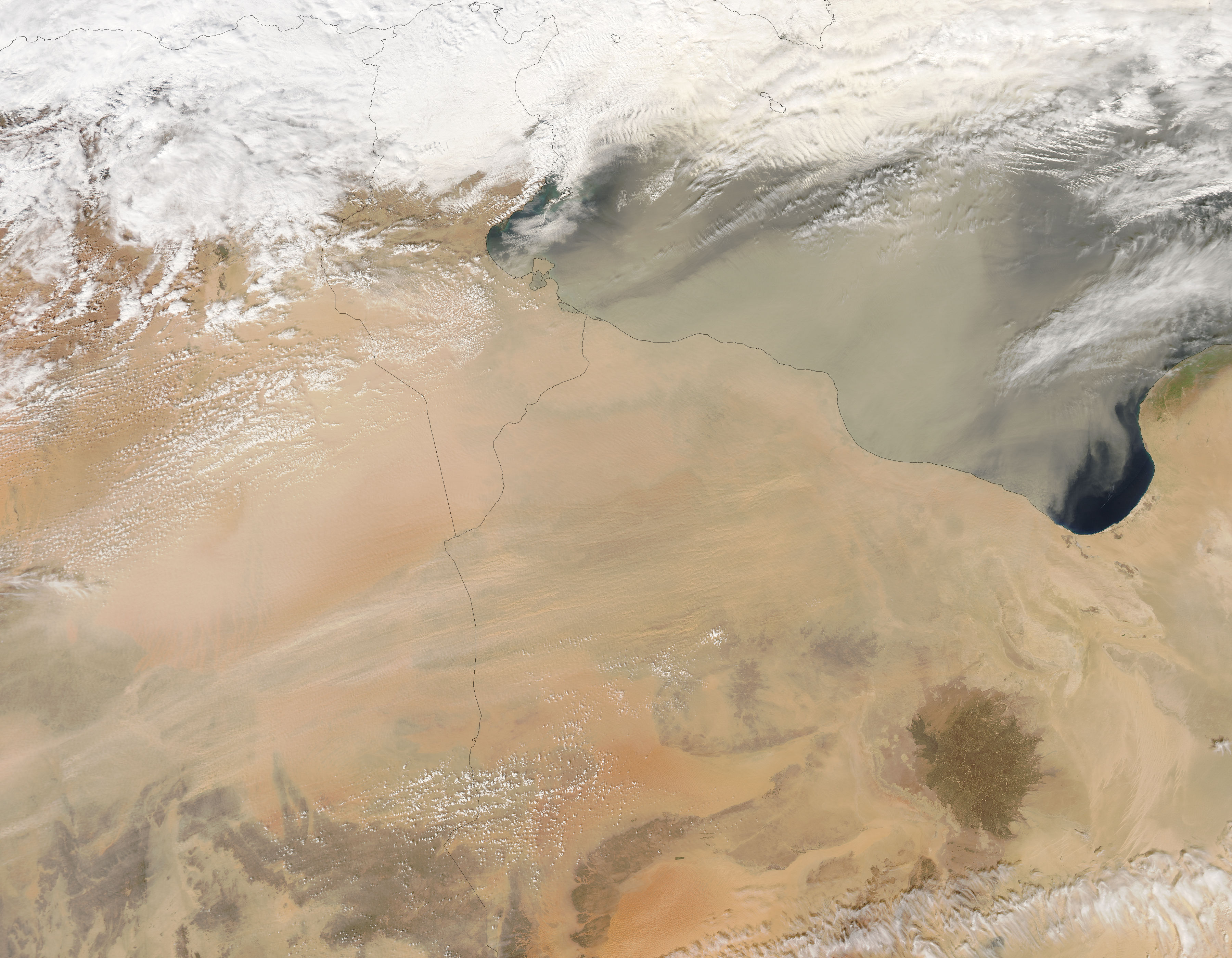 Dust storm over Libya - related image preview