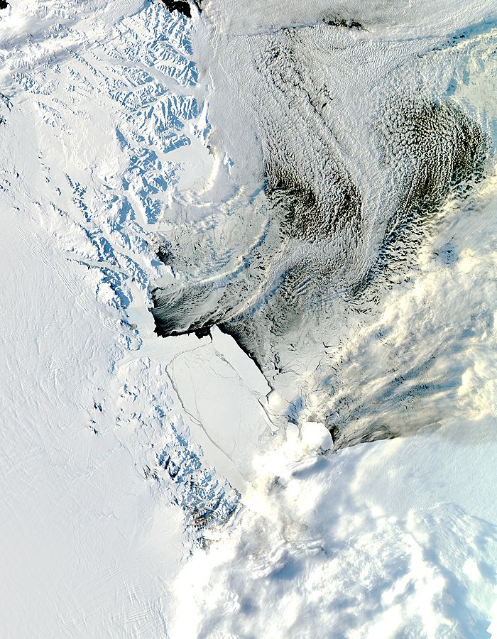 B-15A, B-15J, B-15K, and C-16 icebergs in the Ross Sea, Antarctica - related image preview