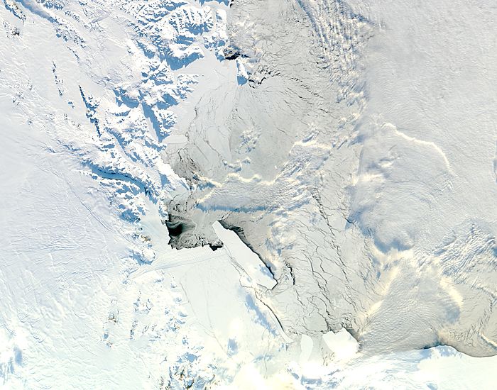 B-15A, B-15J, B-15K, and C-16 icebergs in the Ross Sea, Antarctica - related image preview