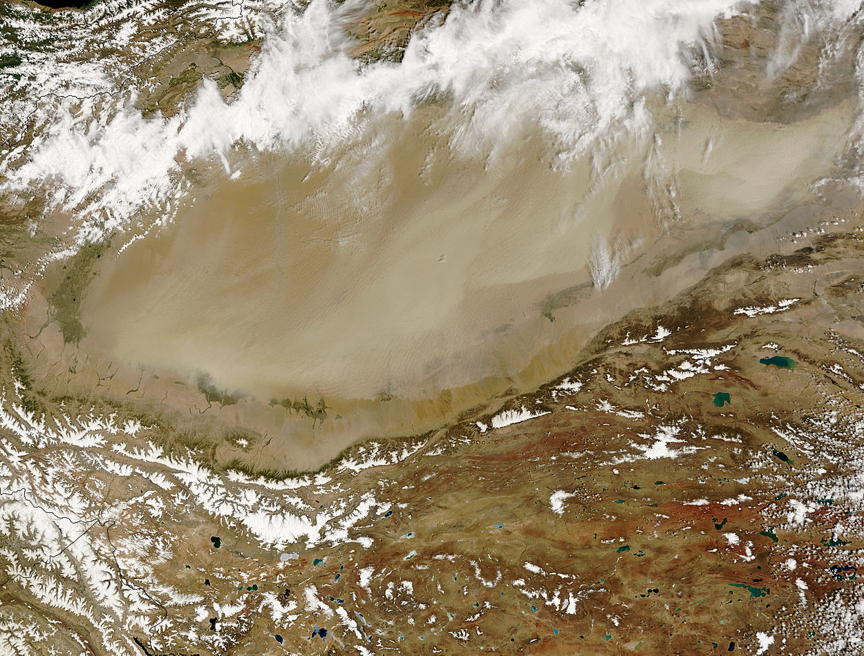 Dust storm in Taklimakan Desert, Western China - related image preview