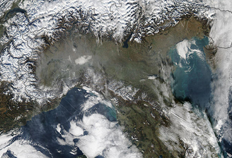 Smog in Northern Italy - related image preview