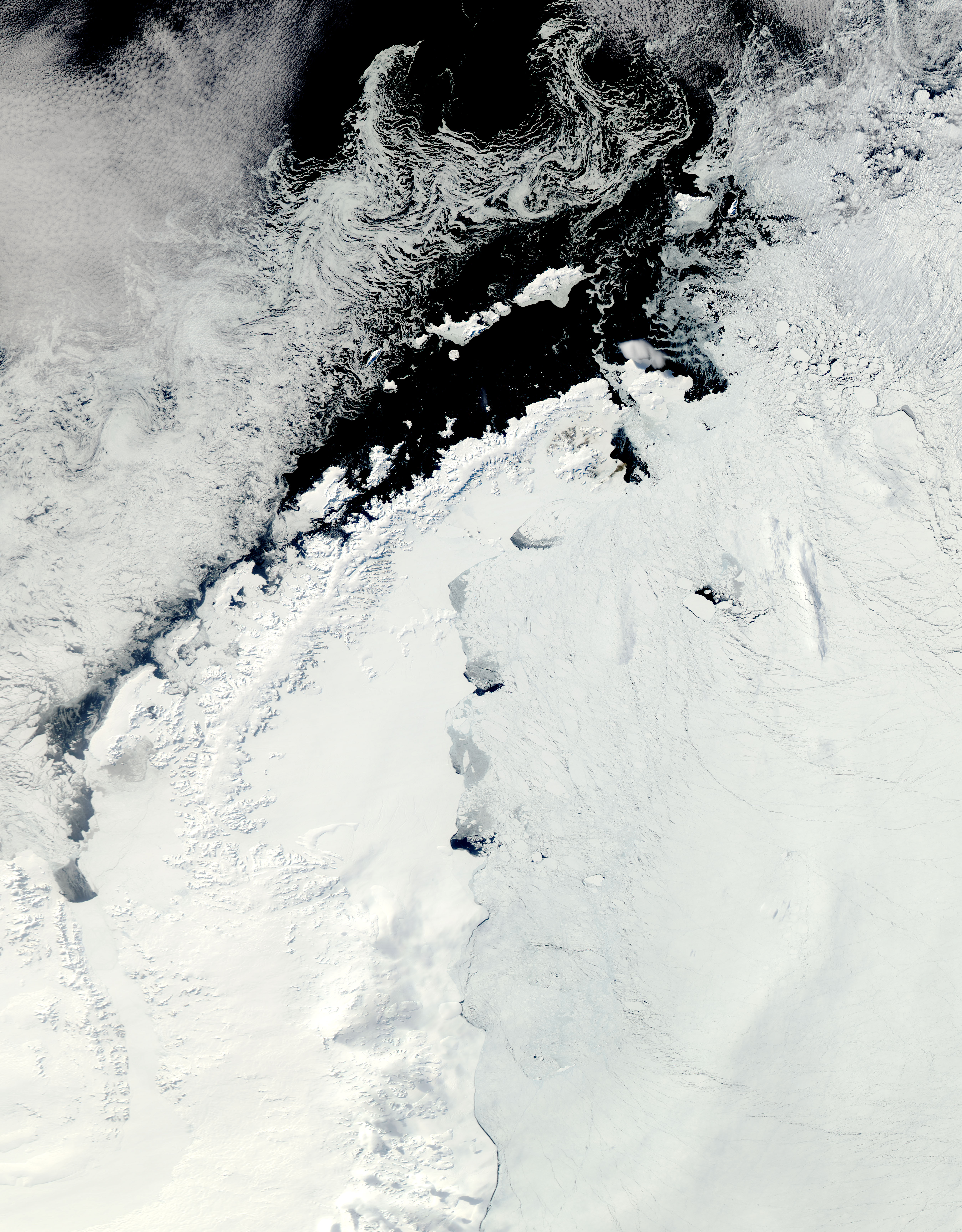 Operation IceBridge Returns to Antarctica - related image preview
