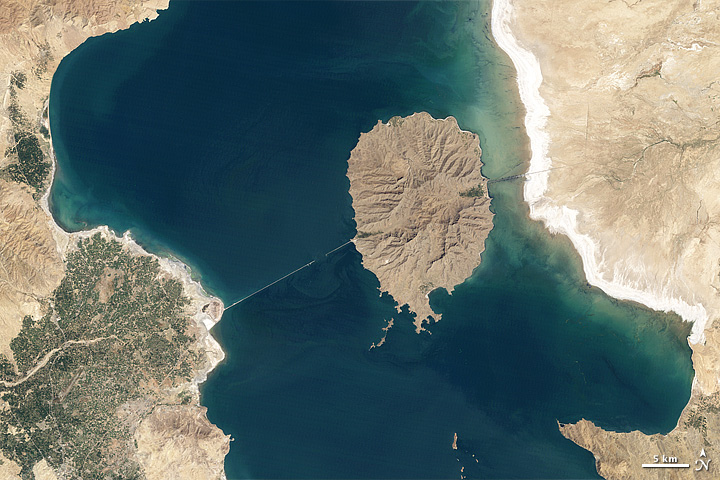 satellite images of lake urmia