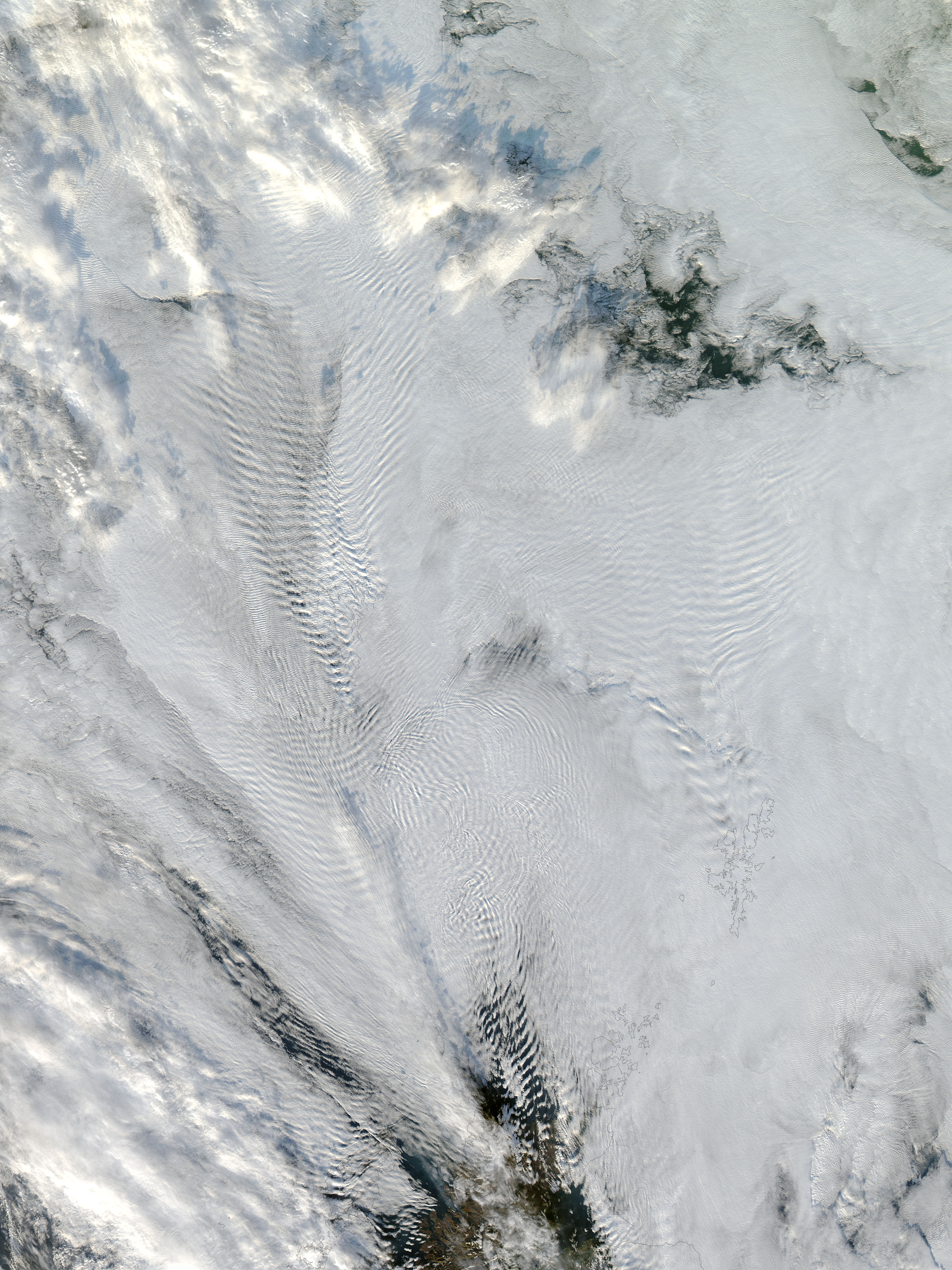 Ship Wave Clouds over the North Sea - related image preview