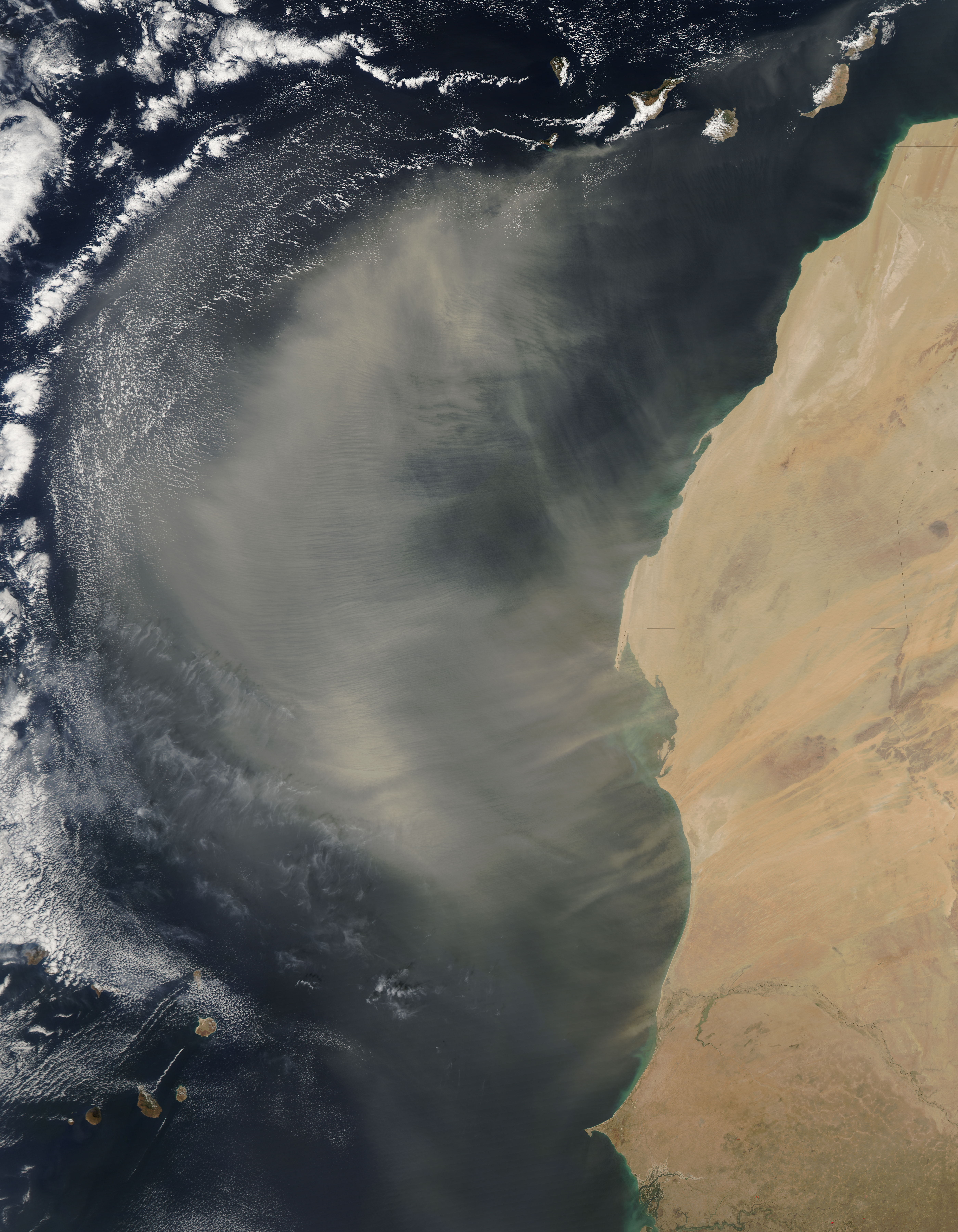 Dust over the Atlantic Ocean - related image preview