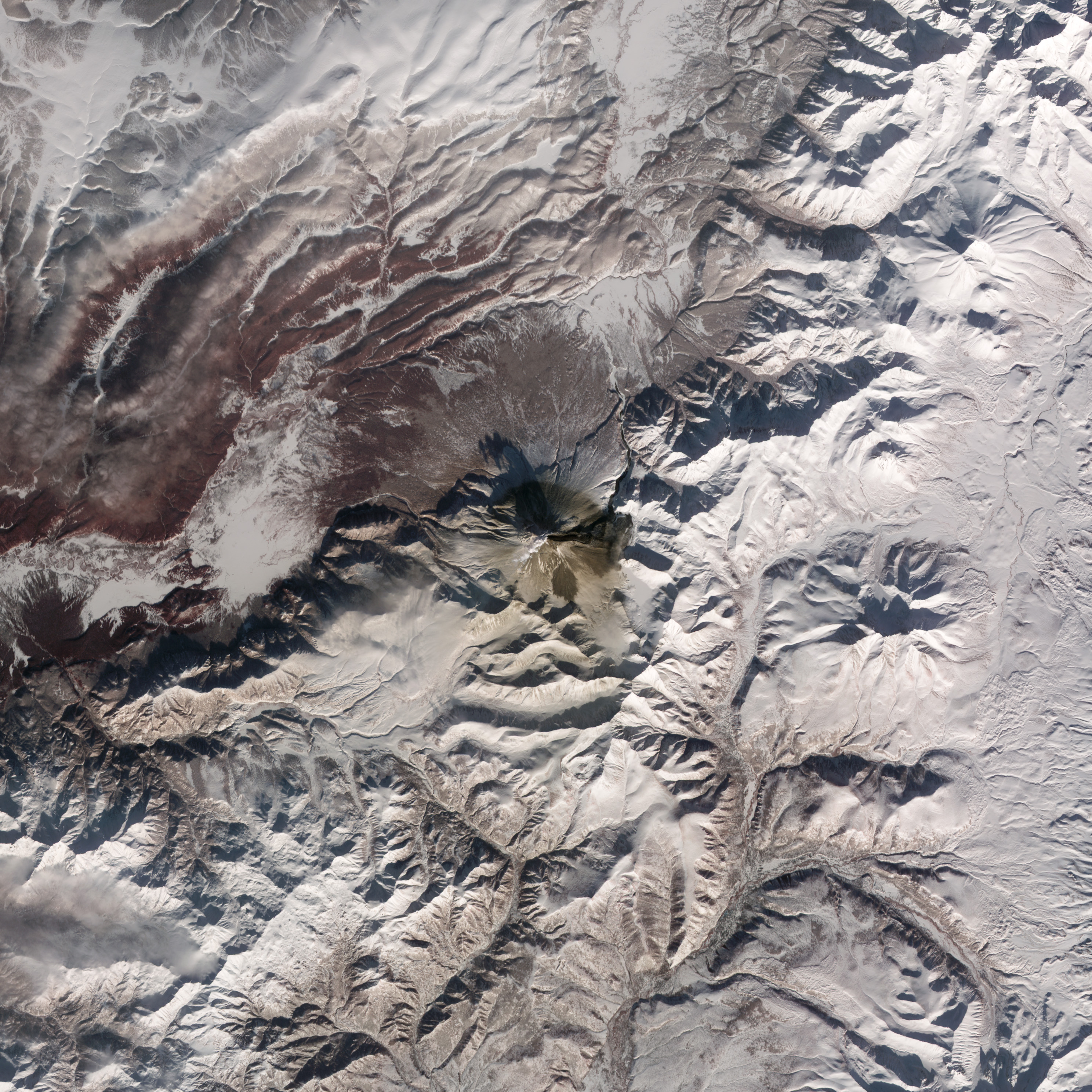 Activity at Kizimen Volcano - related image preview