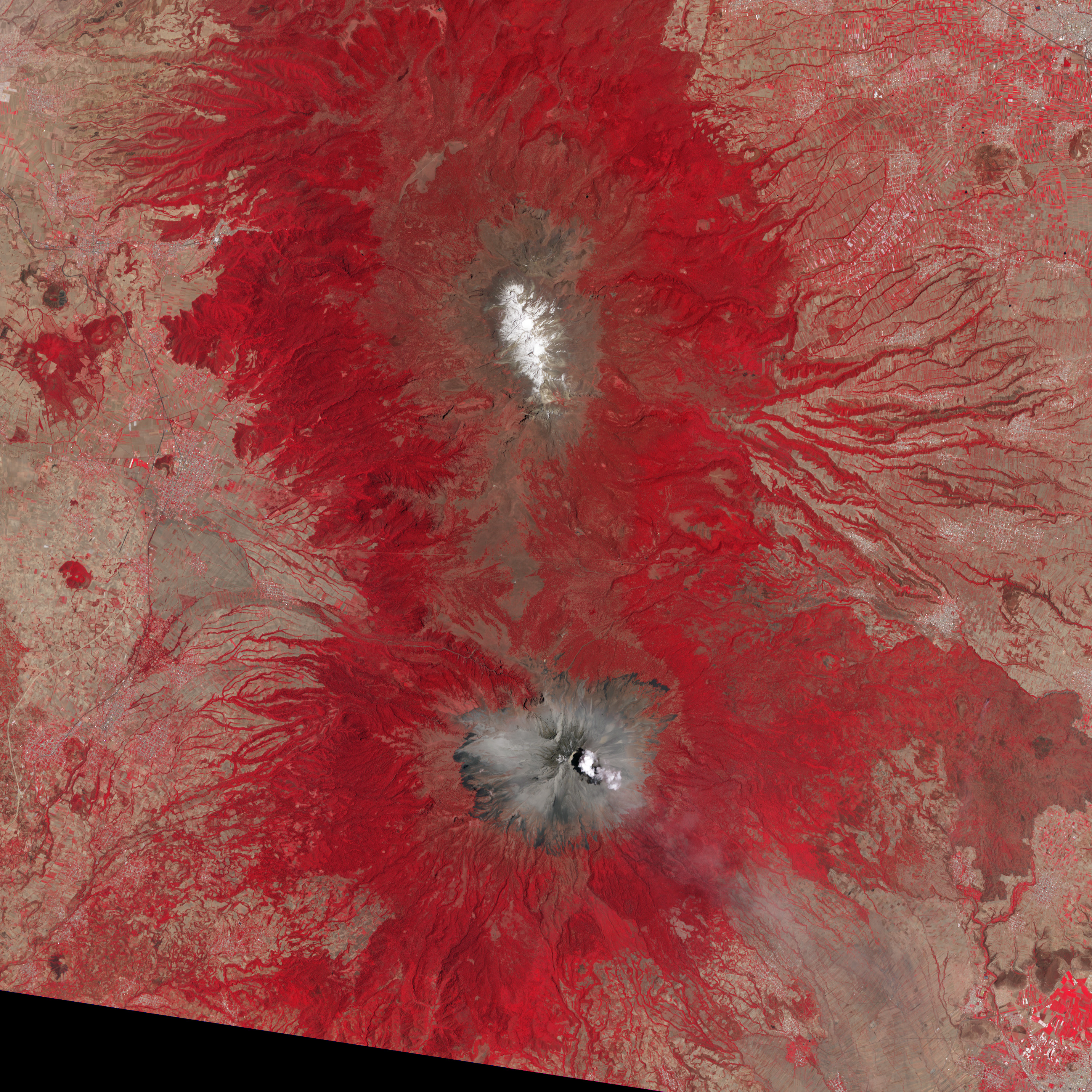 Activity at Popocatépetl - related image preview