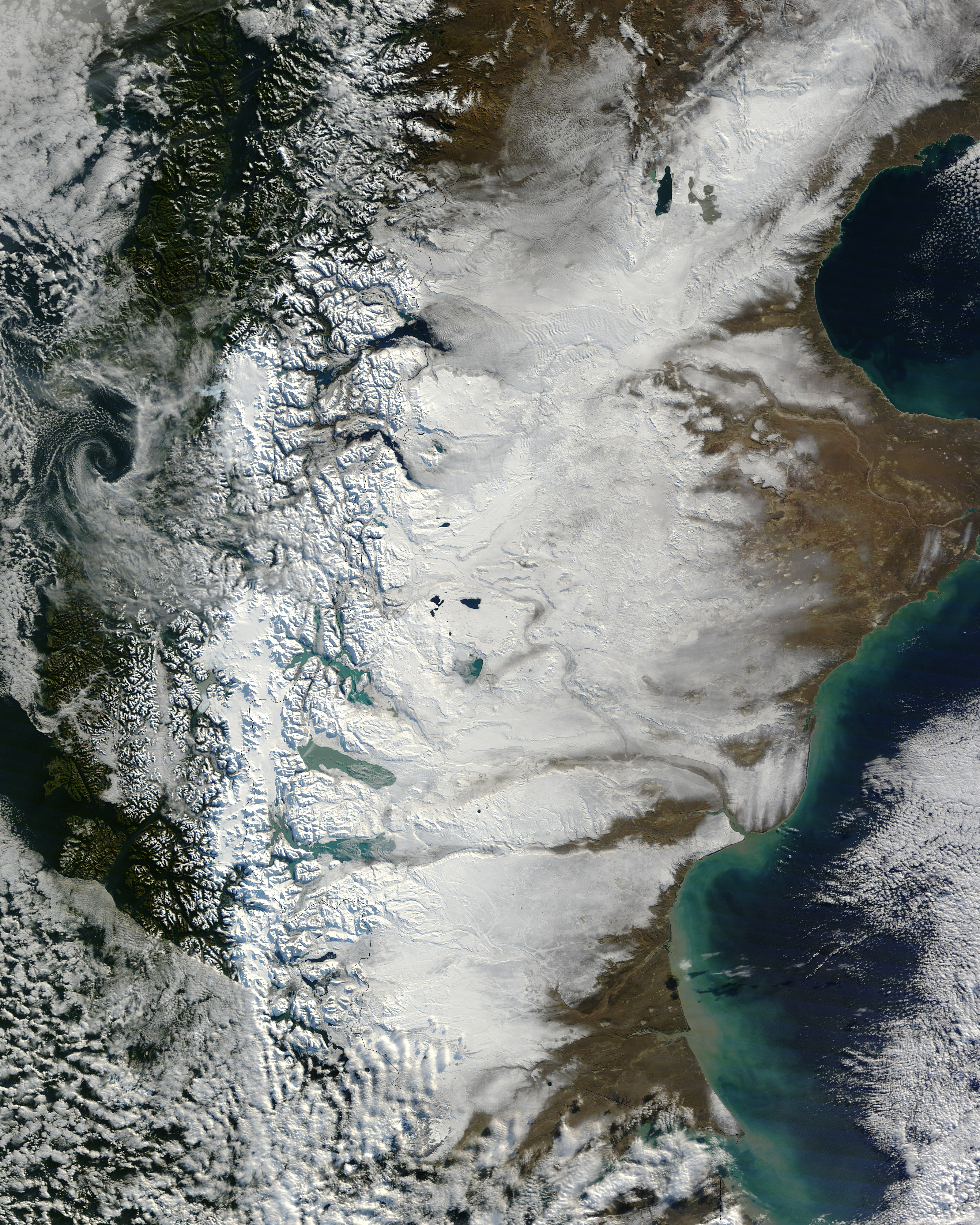 Snow Blankets Southern Patagonia - related image preview