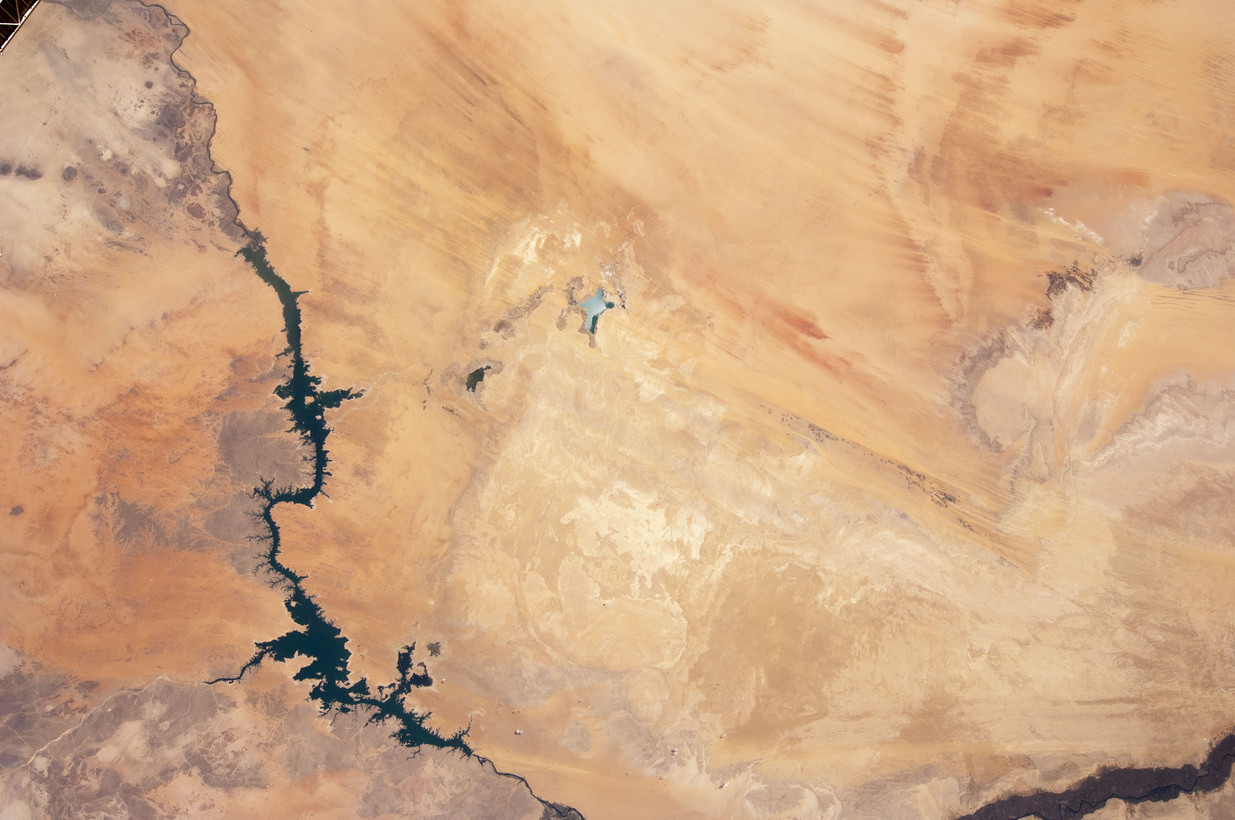 Toshka Lakes, Southern Egypt - related image preview