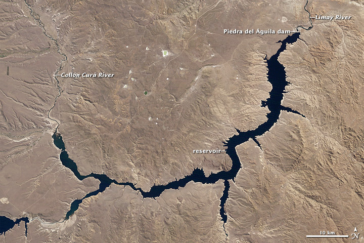 Piedra del Águila Dam Reshapes the Limay River