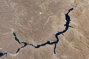 Piedra del Águila Dam Reshapes the Limay River