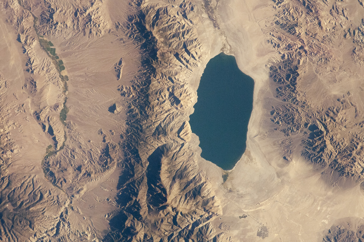 Walker Lake, Nevada - related image preview