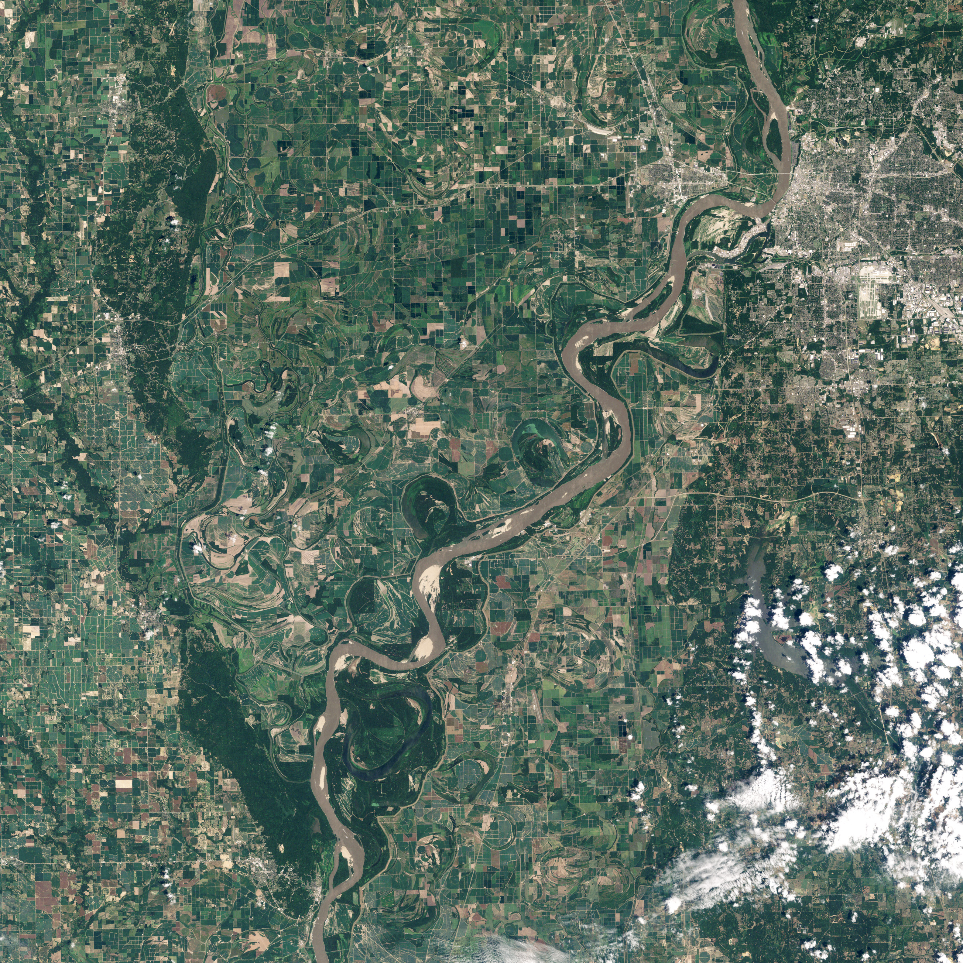 Mississippi River Well Below Normal  - related image preview
