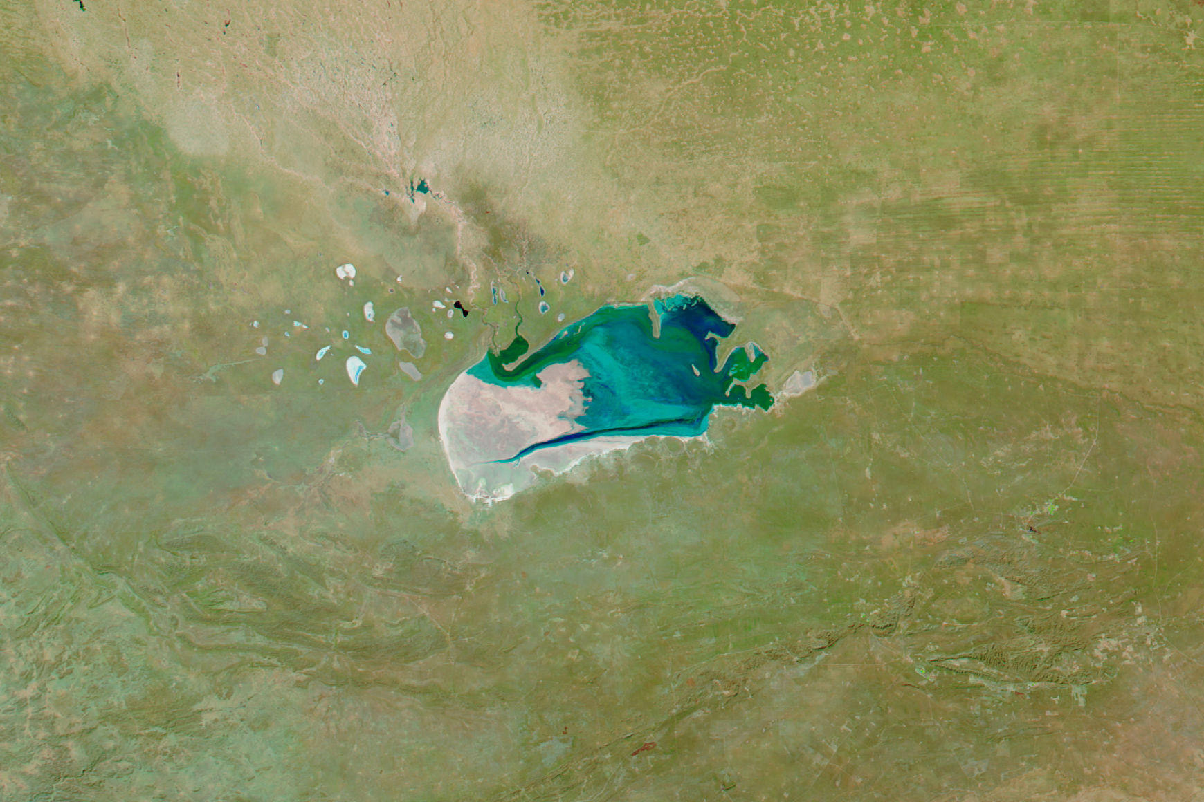 Flooding and Drought in Etosha Pan - related image preview