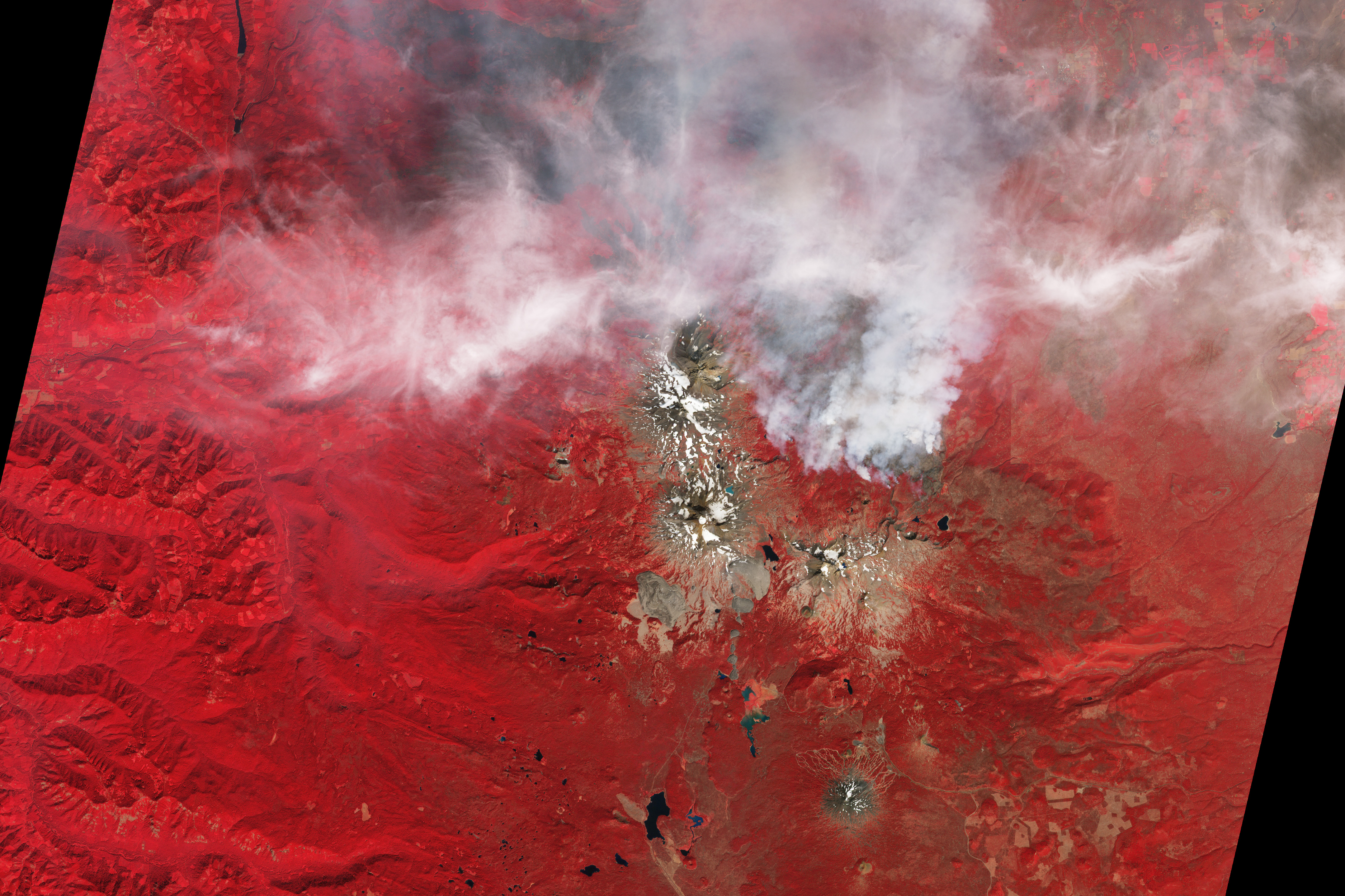 Clouds, Fire, and Ice in the Cascades - related image preview