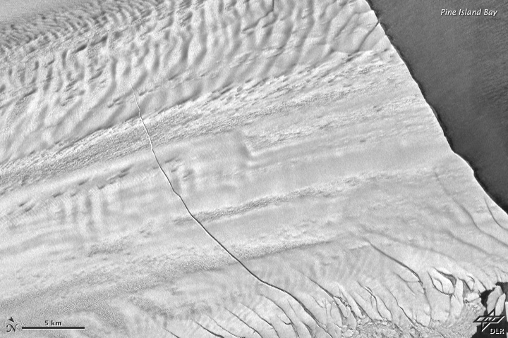 A Growing Rift in Antarctic Ice