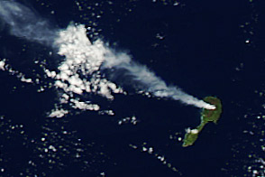 Plume from Mount Pagan