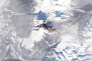 Activity at Tolbachik Volcano
