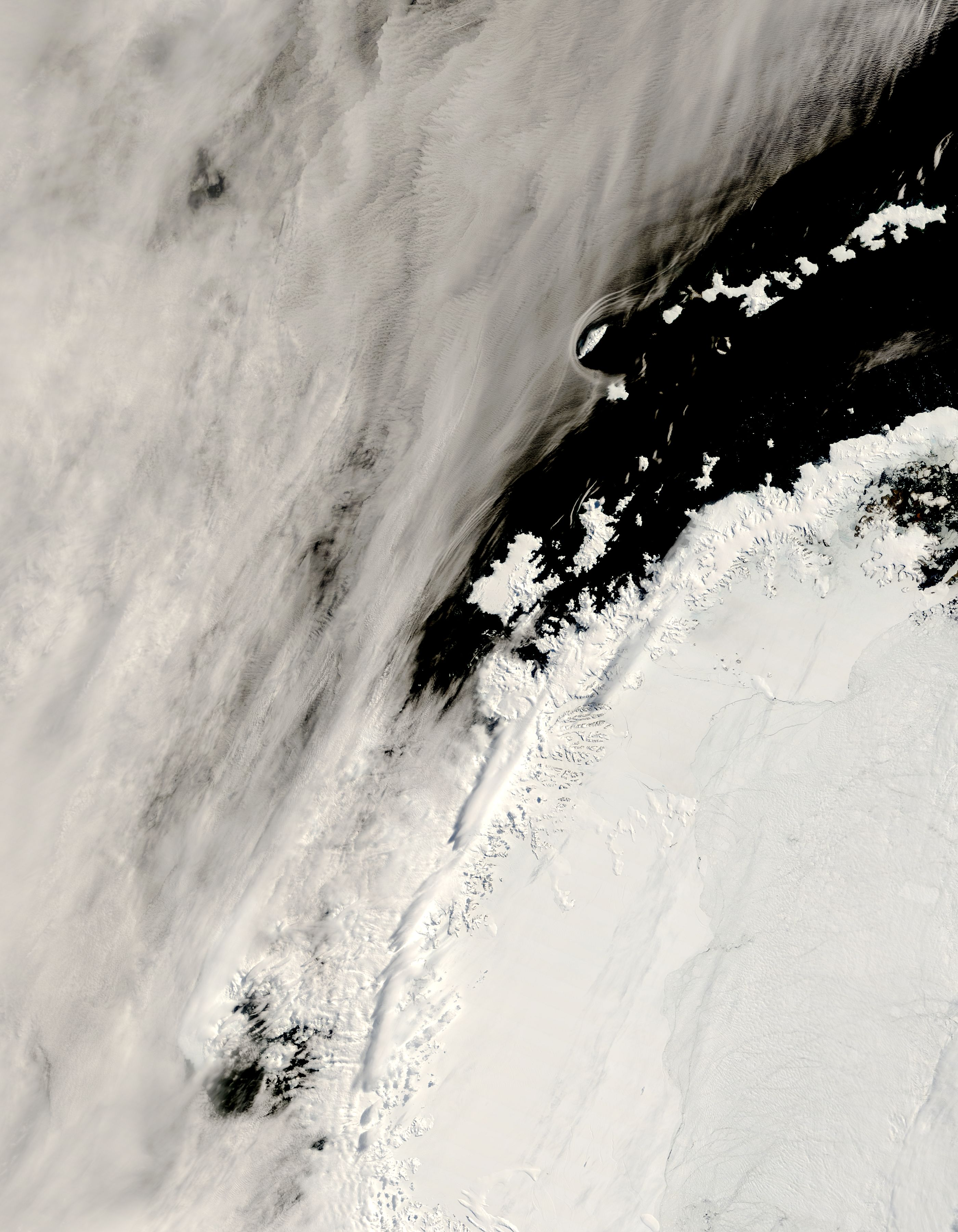 Signs of Summer Thaw on the Antarctic Peninsula - related image preview