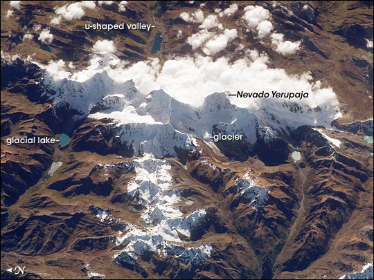 Cordillera Huayhuash, Peruvian Andes - related image preview